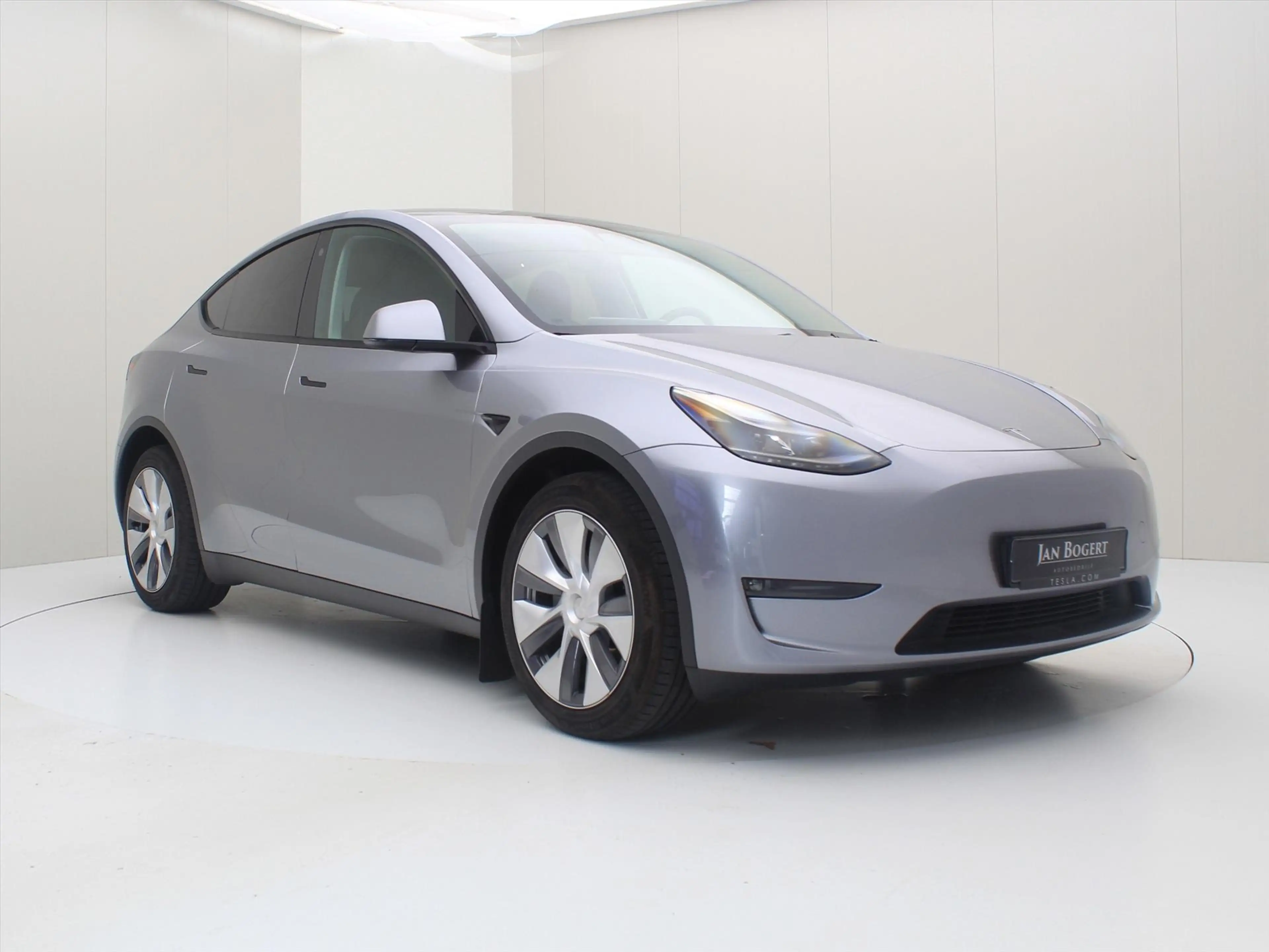 Tesla Model Y Long Range AWD 75kWh 351pk 93.7% SoH [ AMD RYZEN+A — photo 5