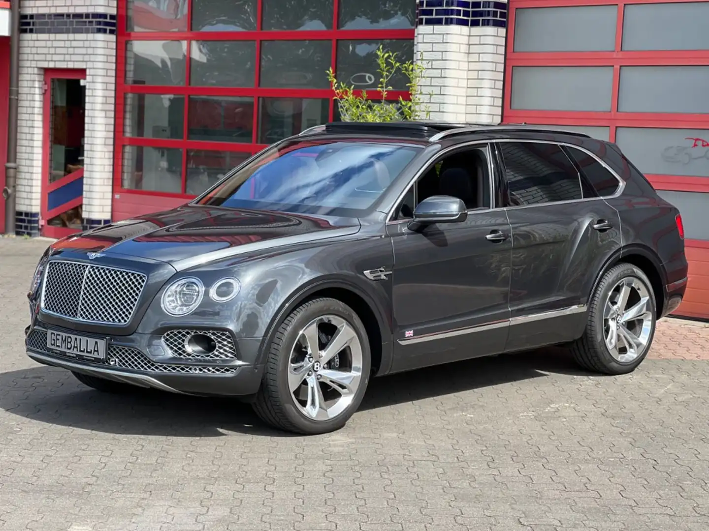 Bentley Bentayga BENTAYGA 4.0 V8 DIESEL, MULLINER, PANORAMA,22 Z Grijs - 1