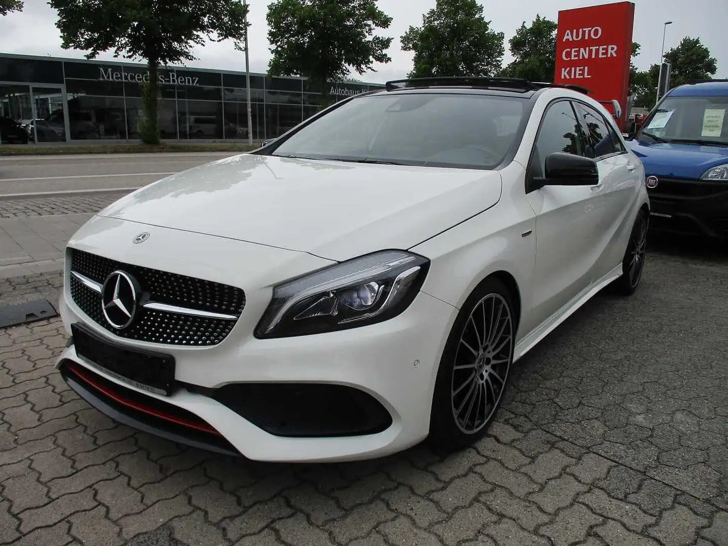 Mercedes-Benz A 250 Sport Edition *Navi*Kamera*Sitzhzg. Weiß - 1