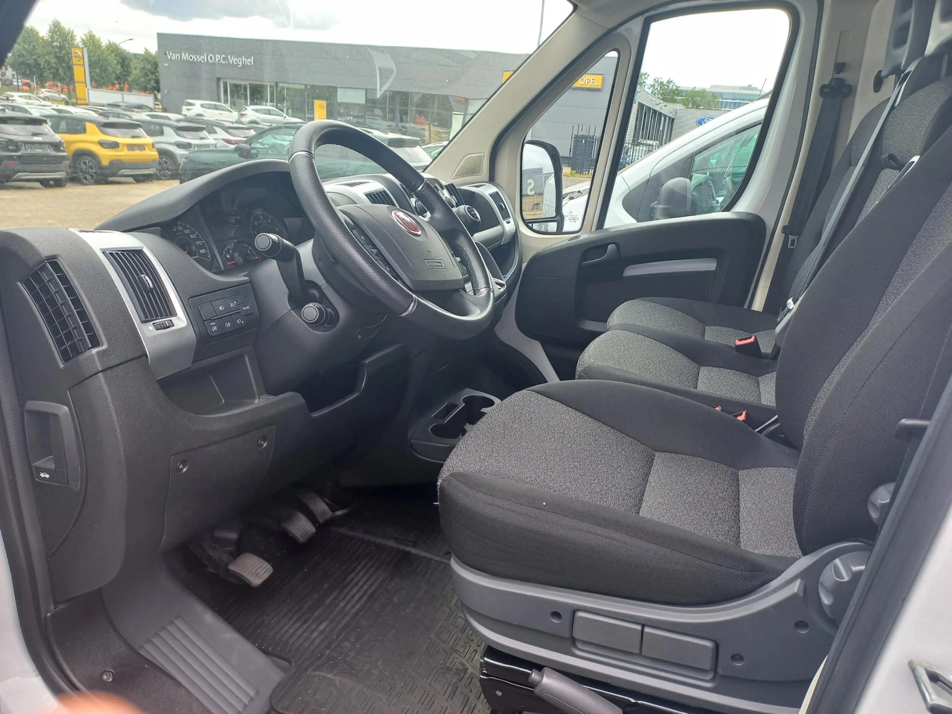 Fiat Ducato 35 2.3 MultiJet L4H3 | Camera | Parkeersensoren | — photo 6