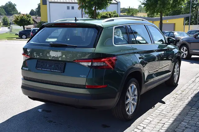 Skoda Kodiaq view 3