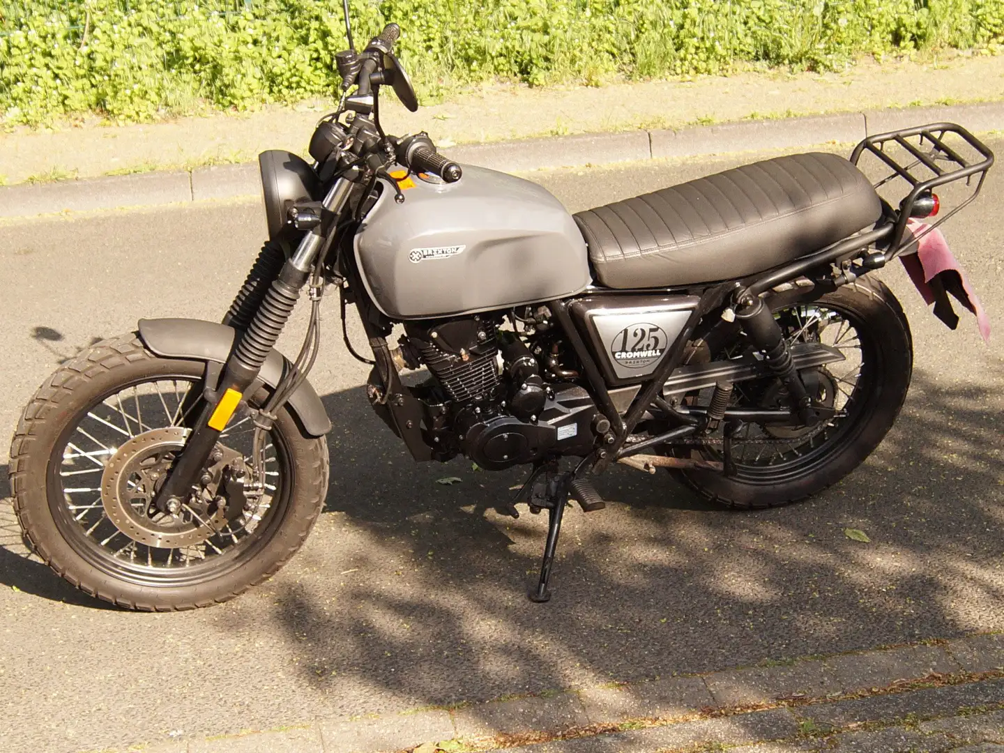 Brixton Cromwell 125 CBS Gris - 1