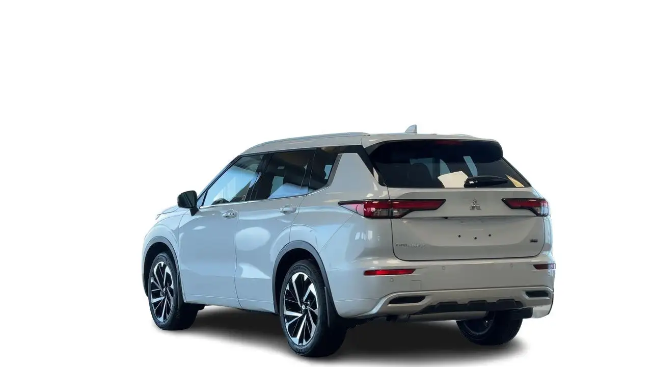 Mitsubishi Outlander снимка Mitsubishi Outlander