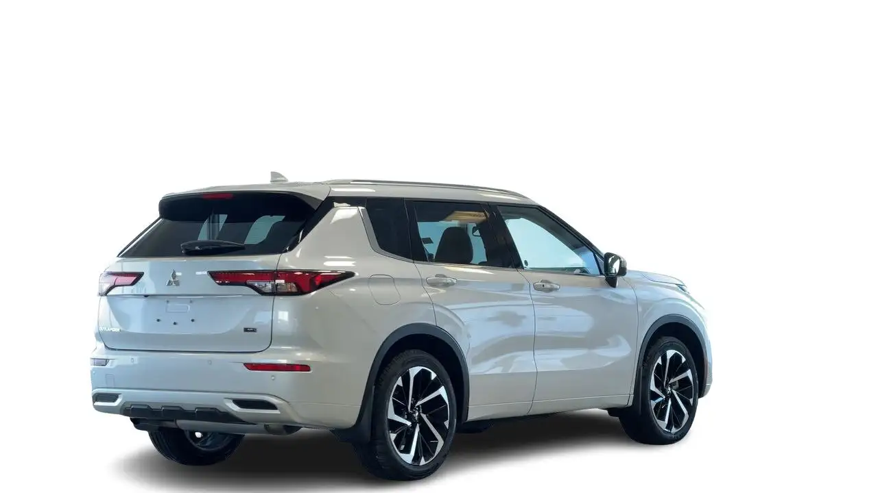 Mitsubishi Outlander снимка Mitsubishi Outlander