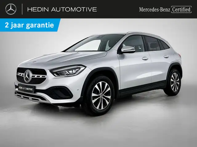 Mercedes-Benz GLA 180 Business Line Verwarmde Zetels | Navigatie | Achte