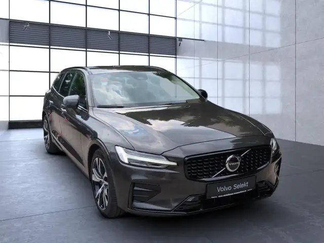 Volvo V60 view 8