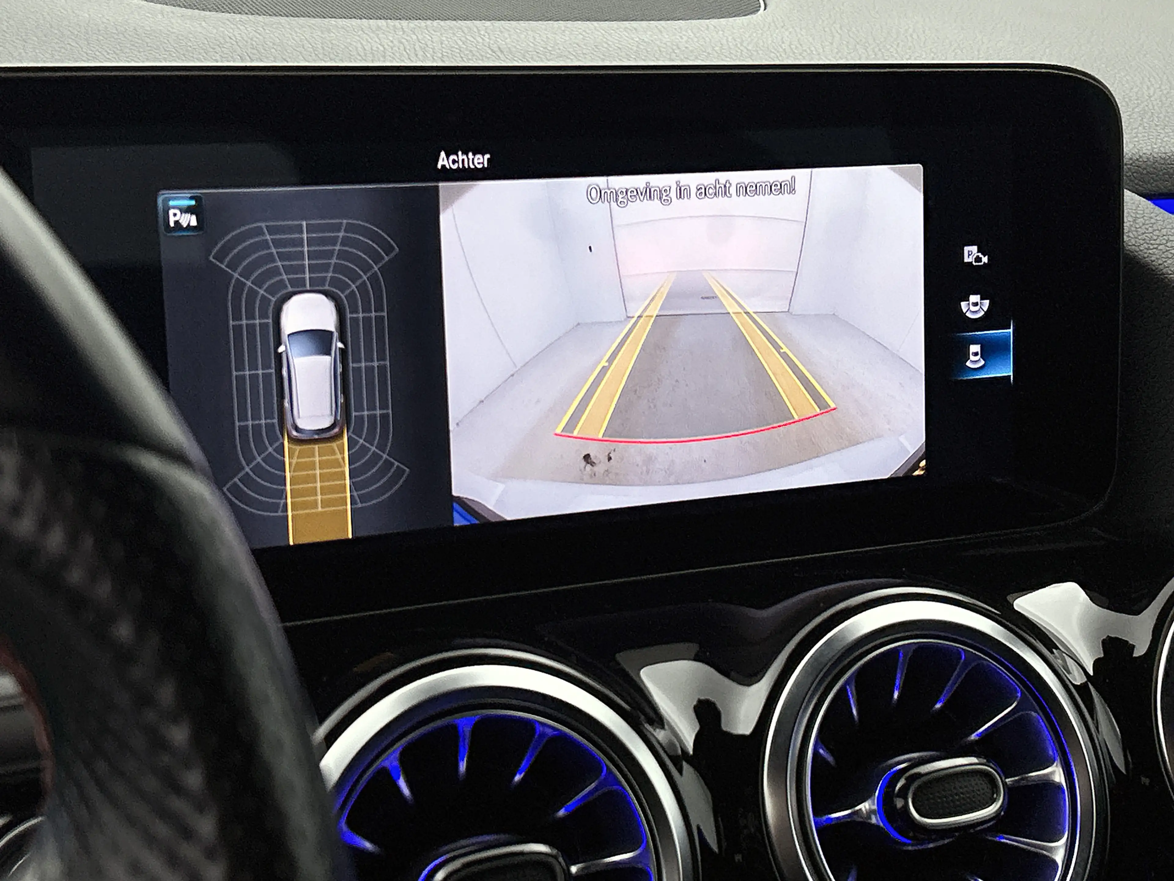 Mercedes-Benz B 180 Business Solution AMG | AMG-line interieur | AMG- — photo 8