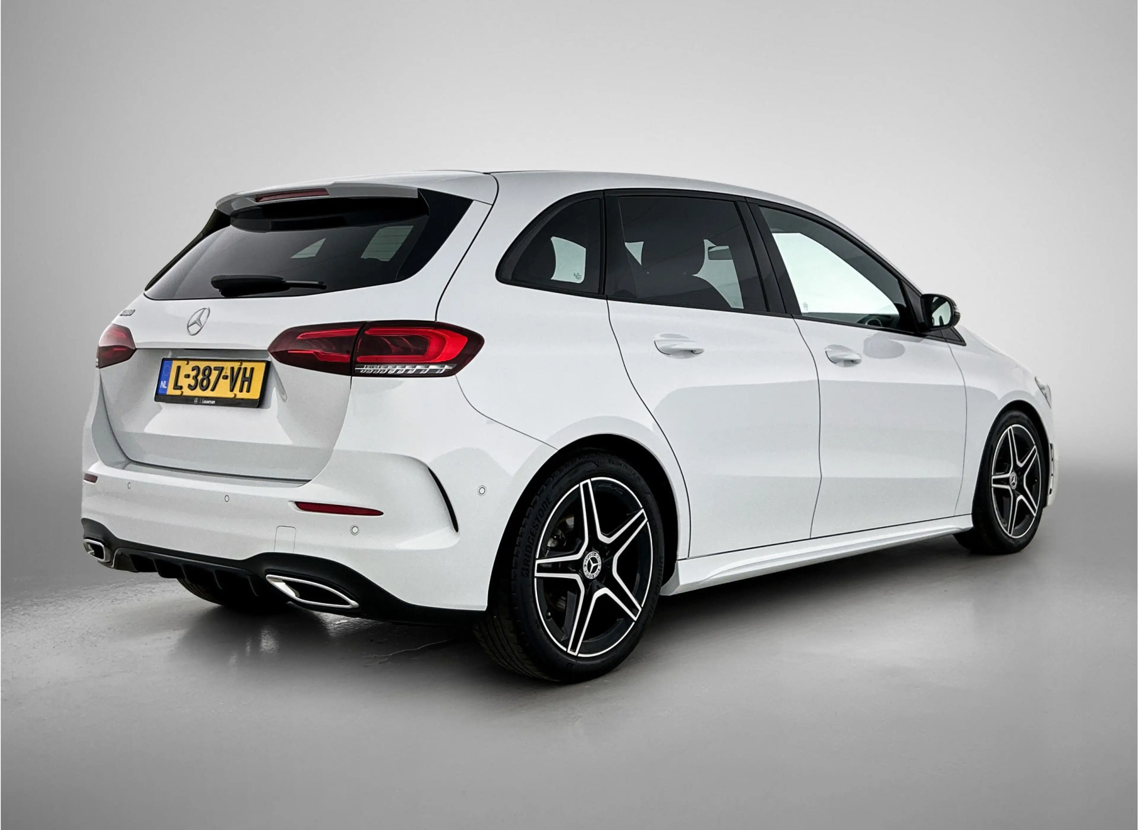 Mercedes-Benz B 180 Business Solution AMG | AMG-line interieur | AMG- — photo 2