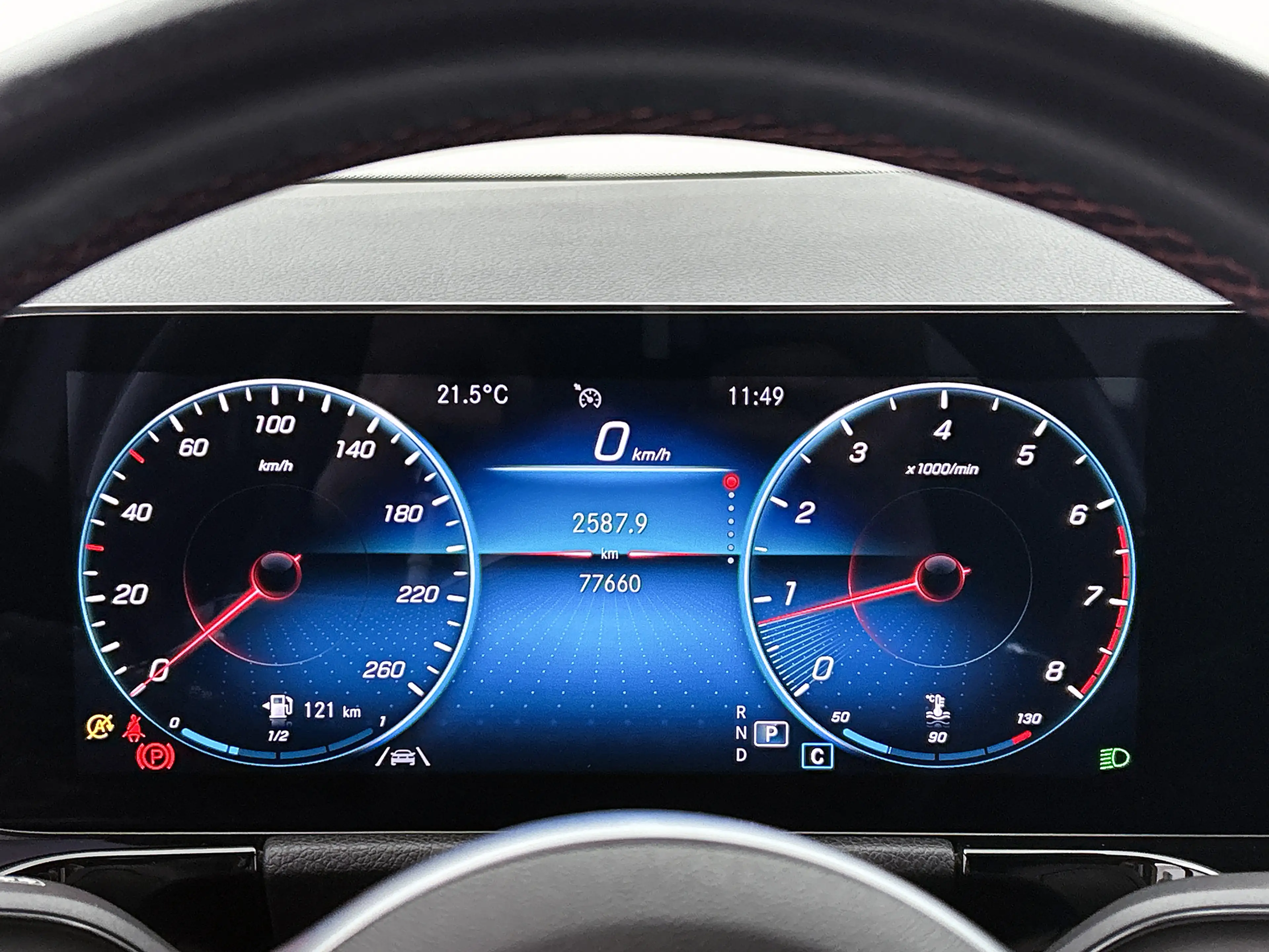 Mercedes-Benz B 180 Business Solution AMG | AMG-line interieur | AMG- — photo 5