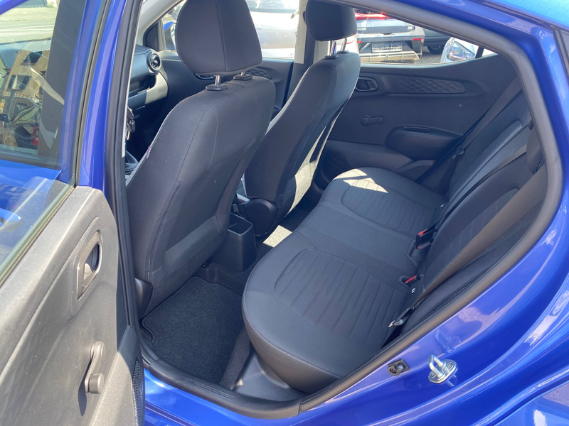 Hyundai i10 1.2 ALLWETTERREIFEN APPLE&ANDROID Klimaautomatik Lenkrad&Sitzheizung — photo 13