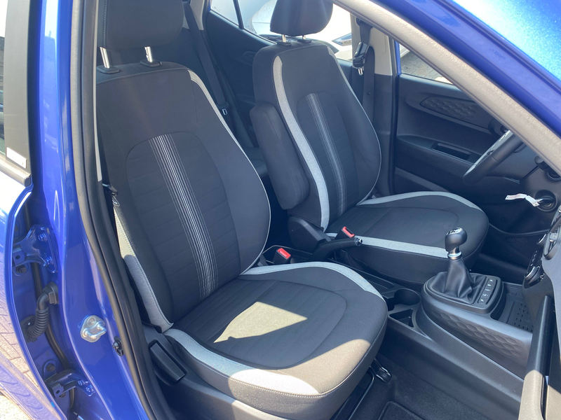 Hyundai i10 1.2 ALLWETTERREIFEN APPLE&ANDROID Klimaautomatik Lenkrad&Sitzheizung — photo 11