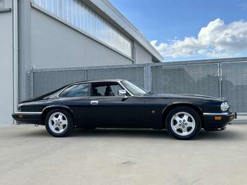 Coupe 6.0 V12 EUROPEA ( No Usa)