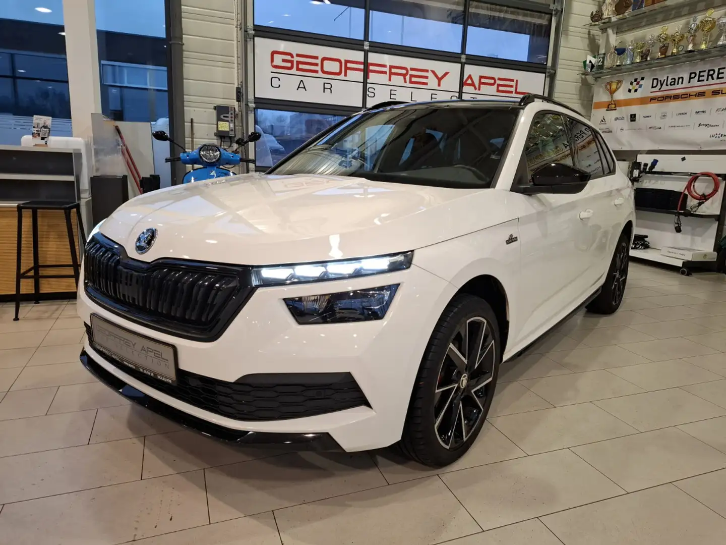 Skoda Kamiq 1.5 TSI 150 DSG, Monte-Carlo, PANO, CAMERA, LED, N Blanc - 1