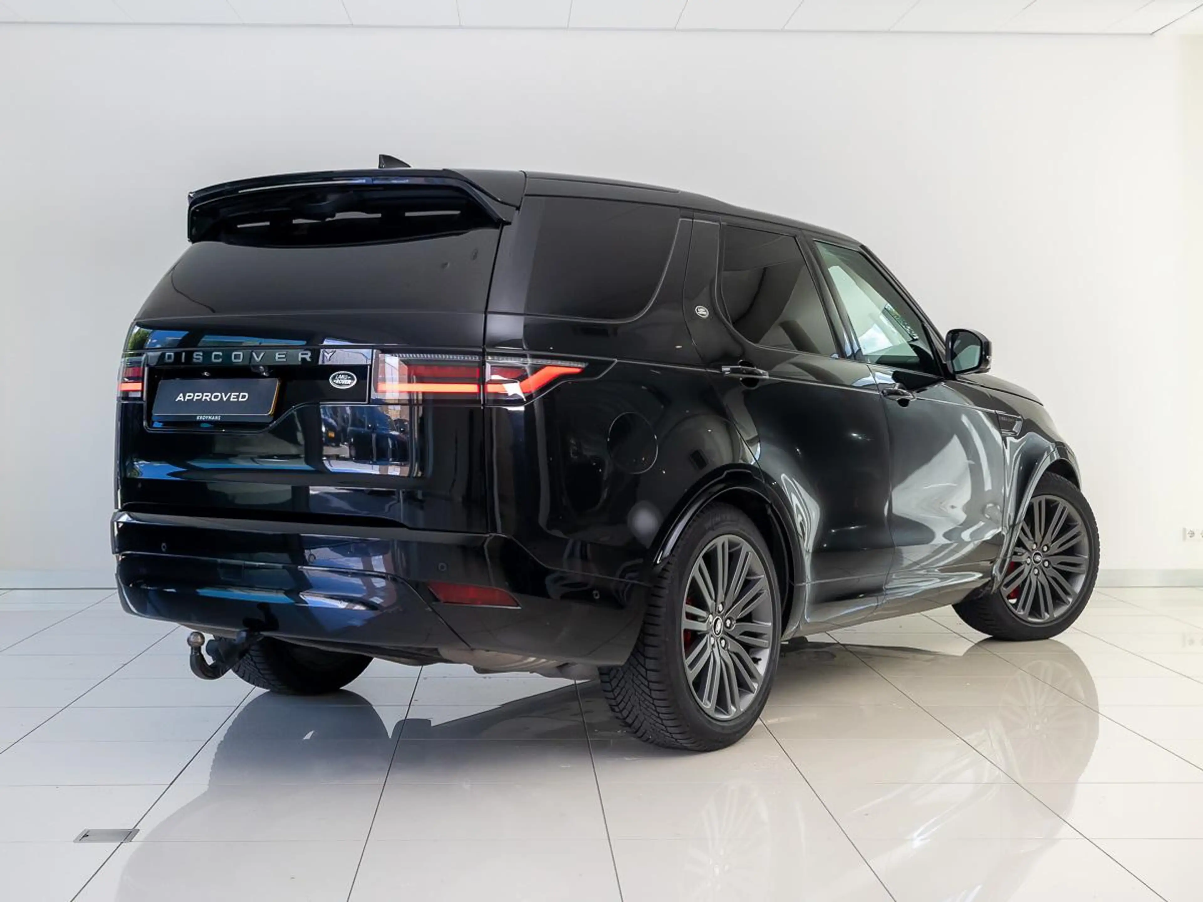Land Rover Discovery 3.0 D250 R-Dynamic SE | Cold Climate Pack | Panora — photo 2