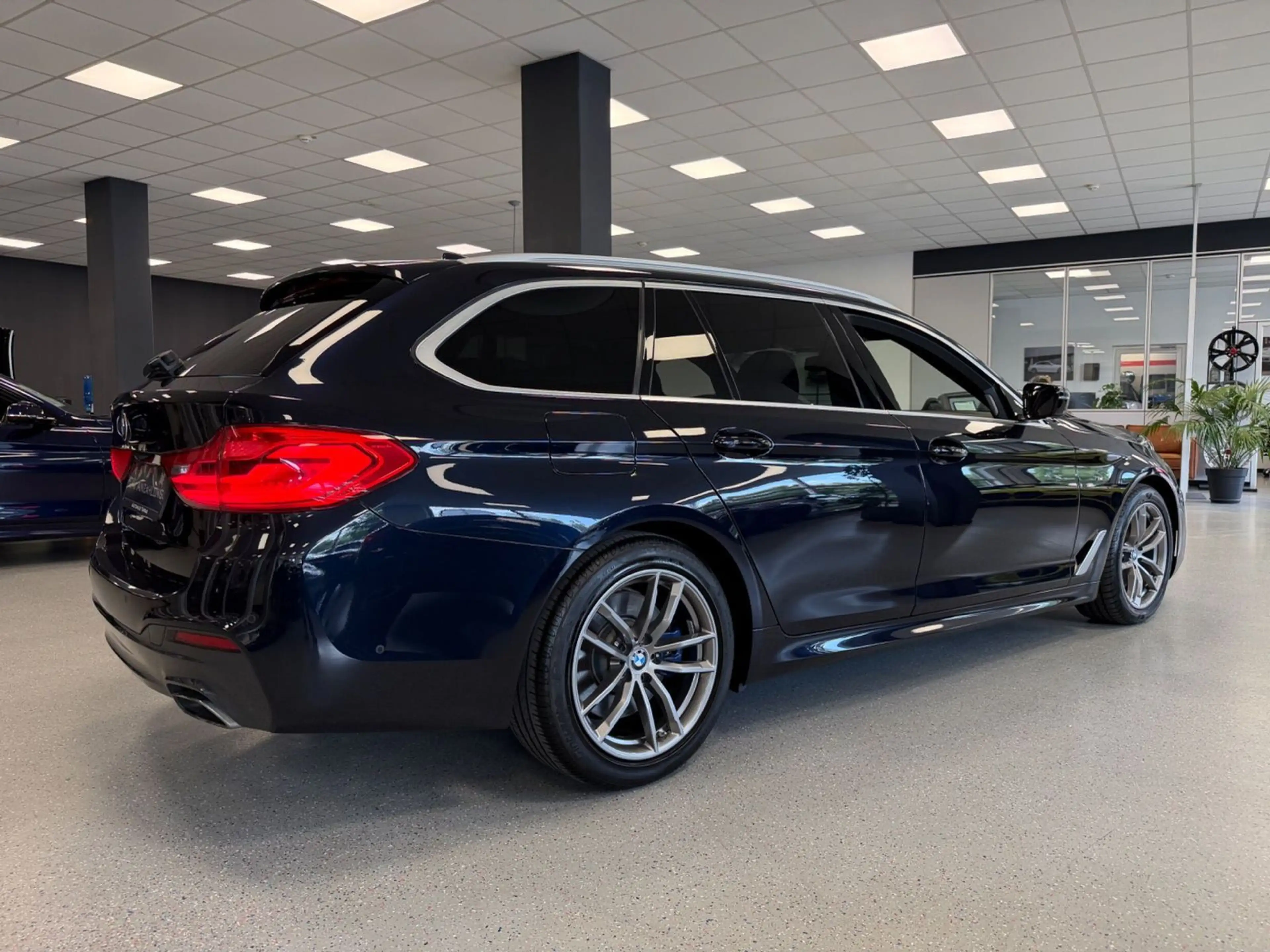 BMW 540 i xDrive Touring M Sport|1HD|MwSt|HK|Garan. — photo 9