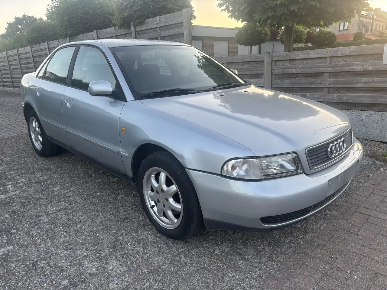 Audi A4 1.8T Turbo 150Pk Benzine airco, foto 2