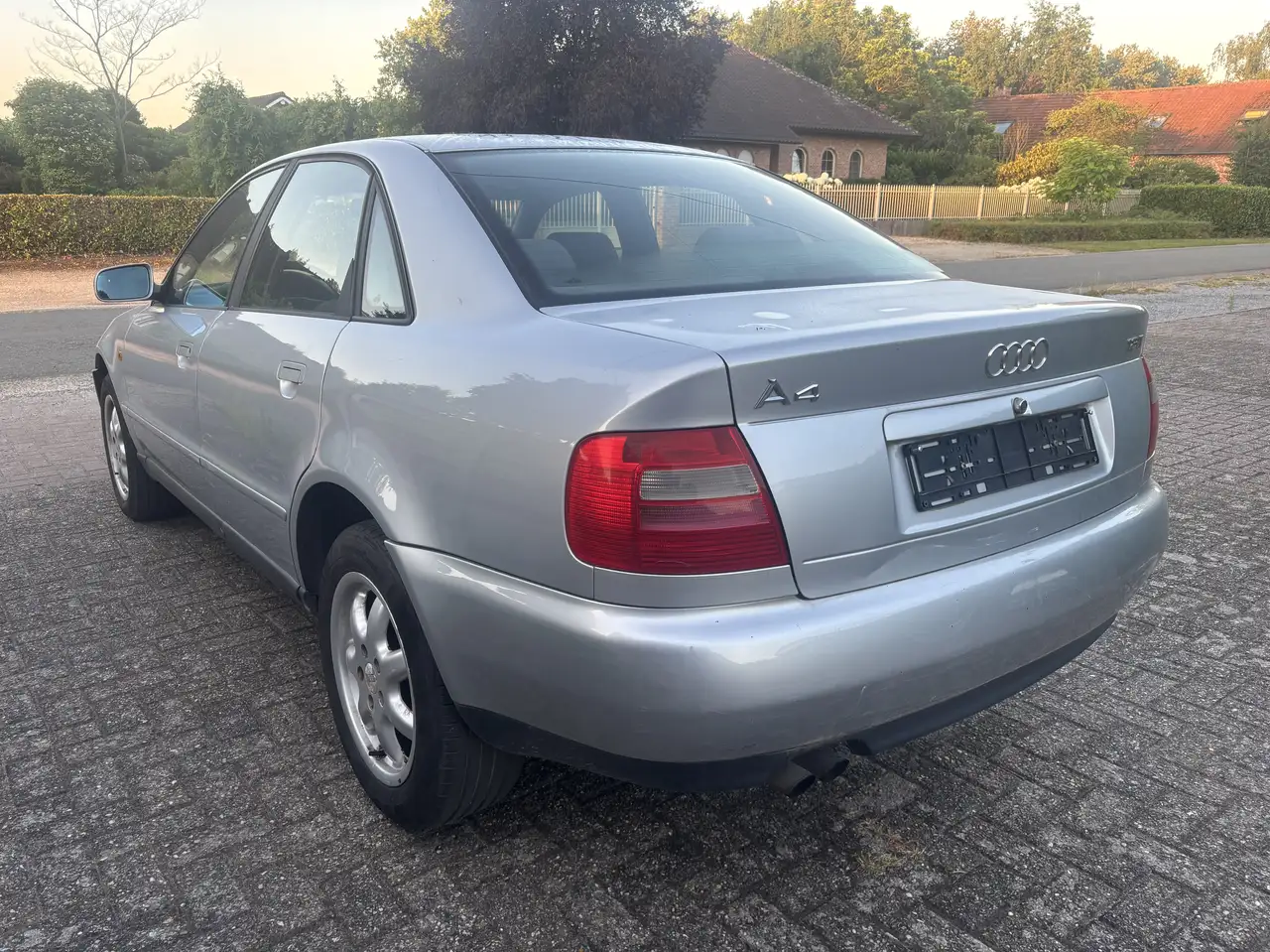 Audi A4 1.8T Turbo 150Pk Benzine airco, foto 4