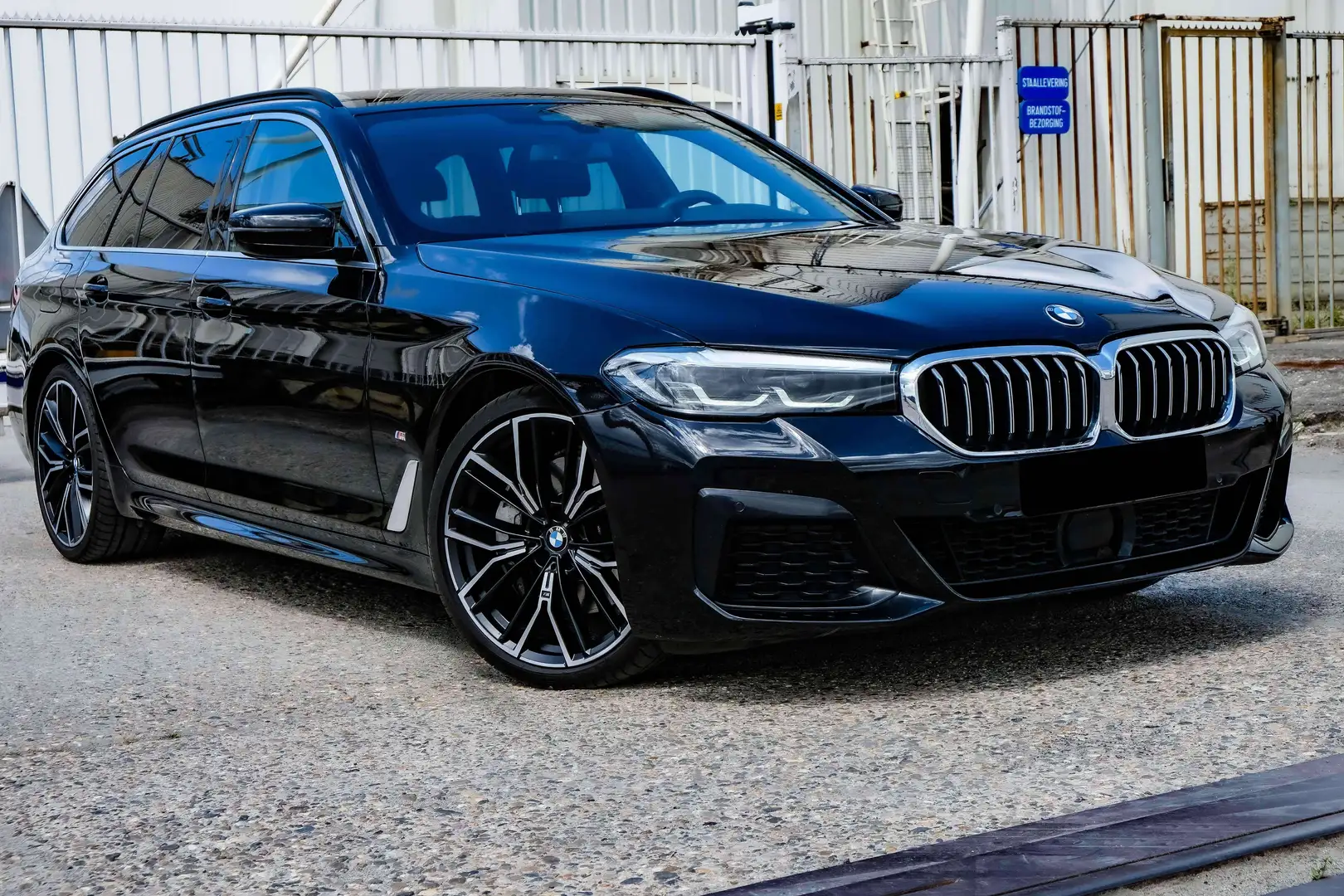 BMW 540 d xDrive Touring M Sport BTWwagen LCI Nero - 1