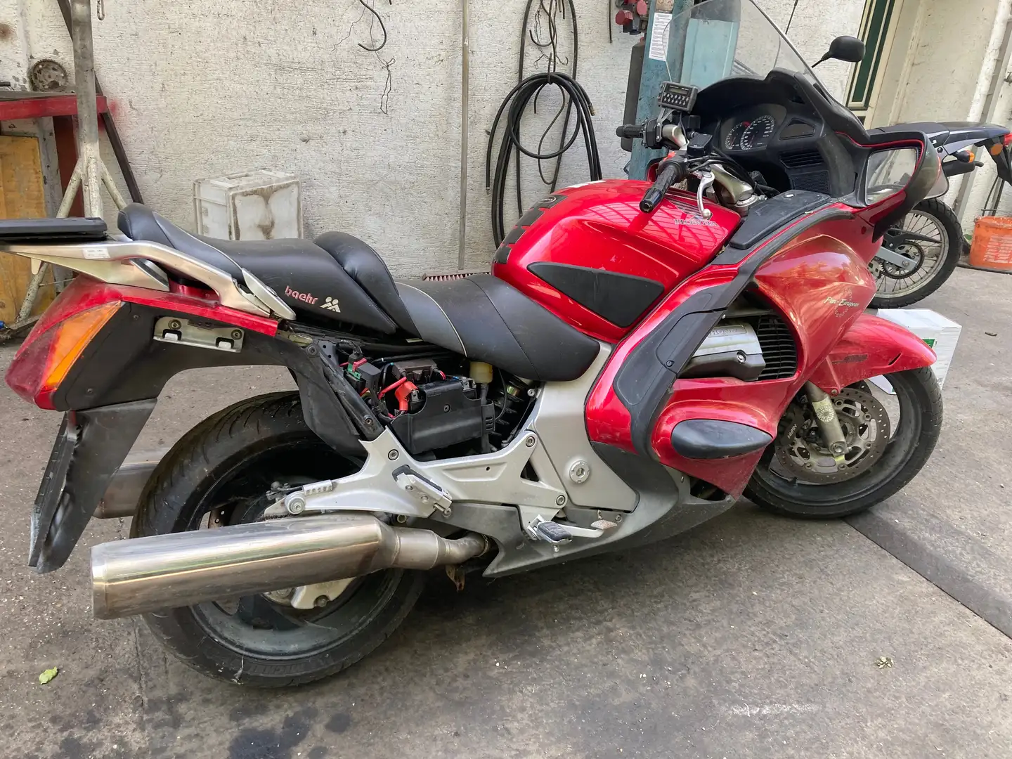 Honda ST 1300 Honda Pan European ST1300 Rojo - 2
