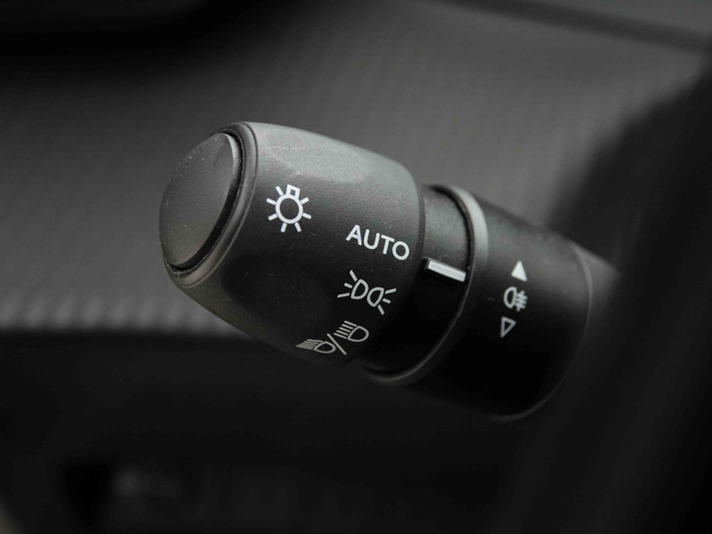 Peugeot 2008 1.2 T 100 Style | GPS by App | LED Lights — photo 15