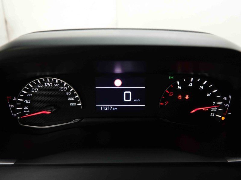 Peugeot 2008 1.2 T 100 Style | GPS by App | LED Lights — photo 14
