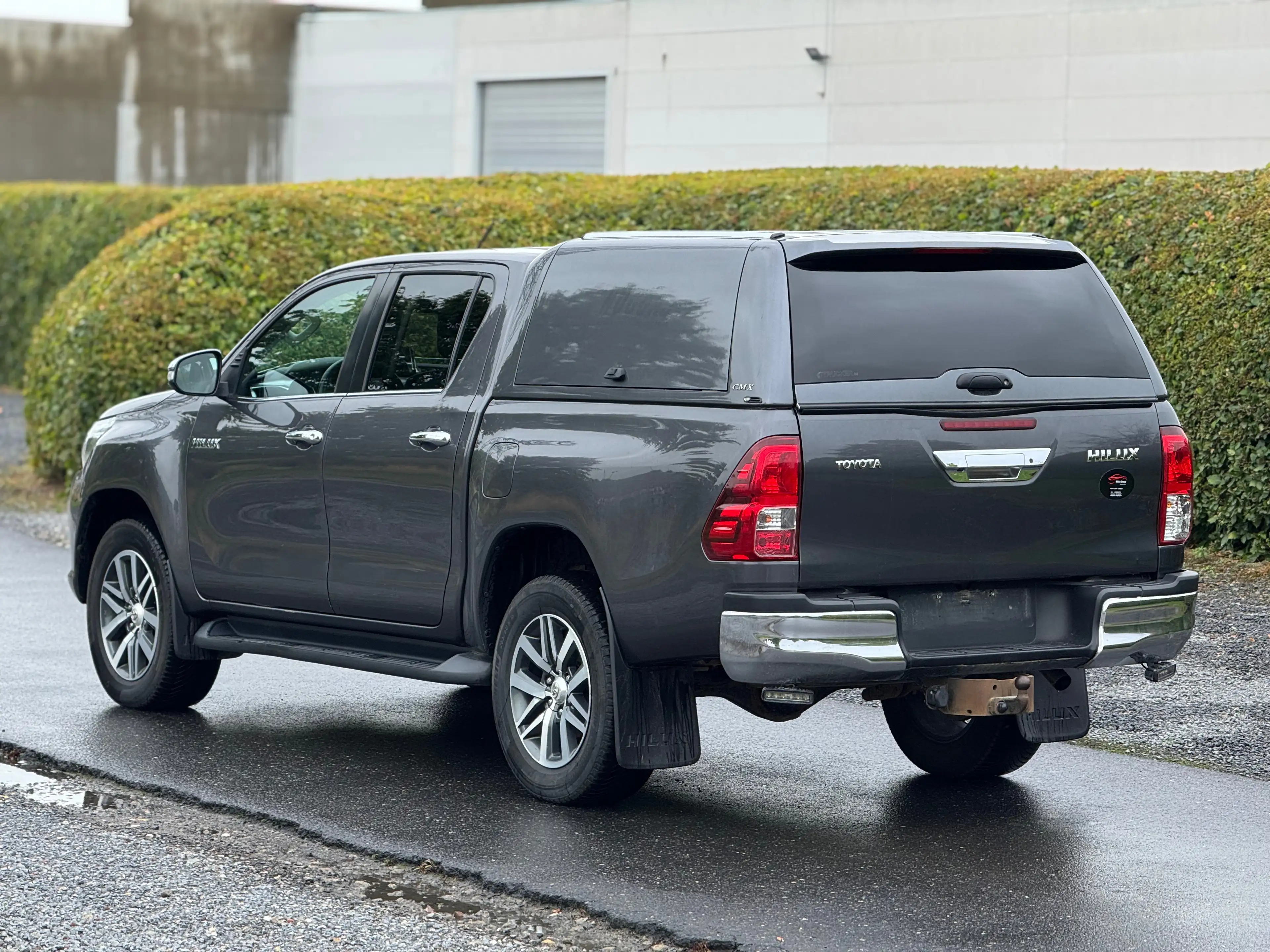 Toyota Hilux 2.4 D-4D 4WD Lounge EXPORT ONLY — photo 6