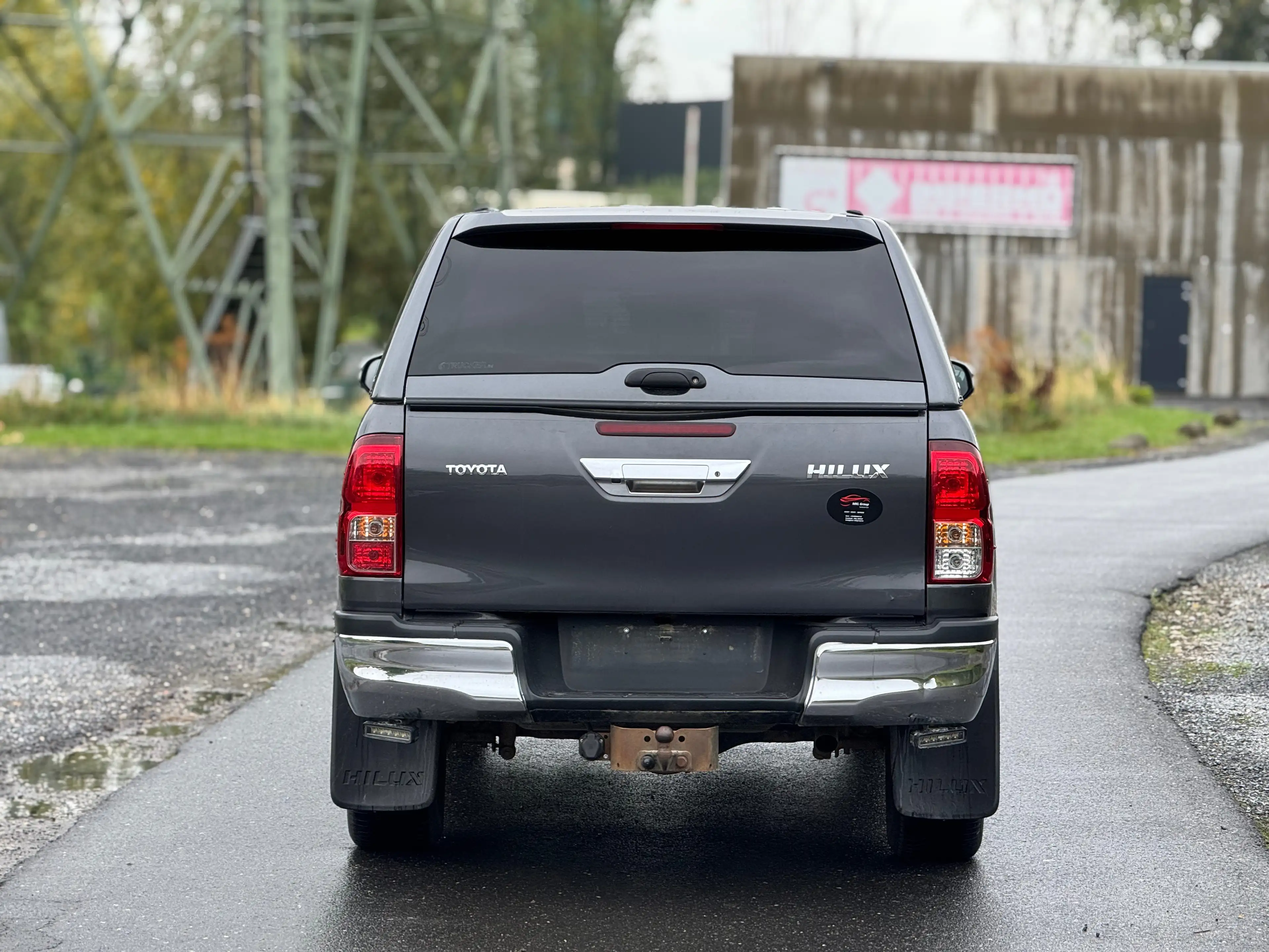Toyota Hilux 2.4 D-4D 4WD Lounge EXPORT ONLY — photo 5