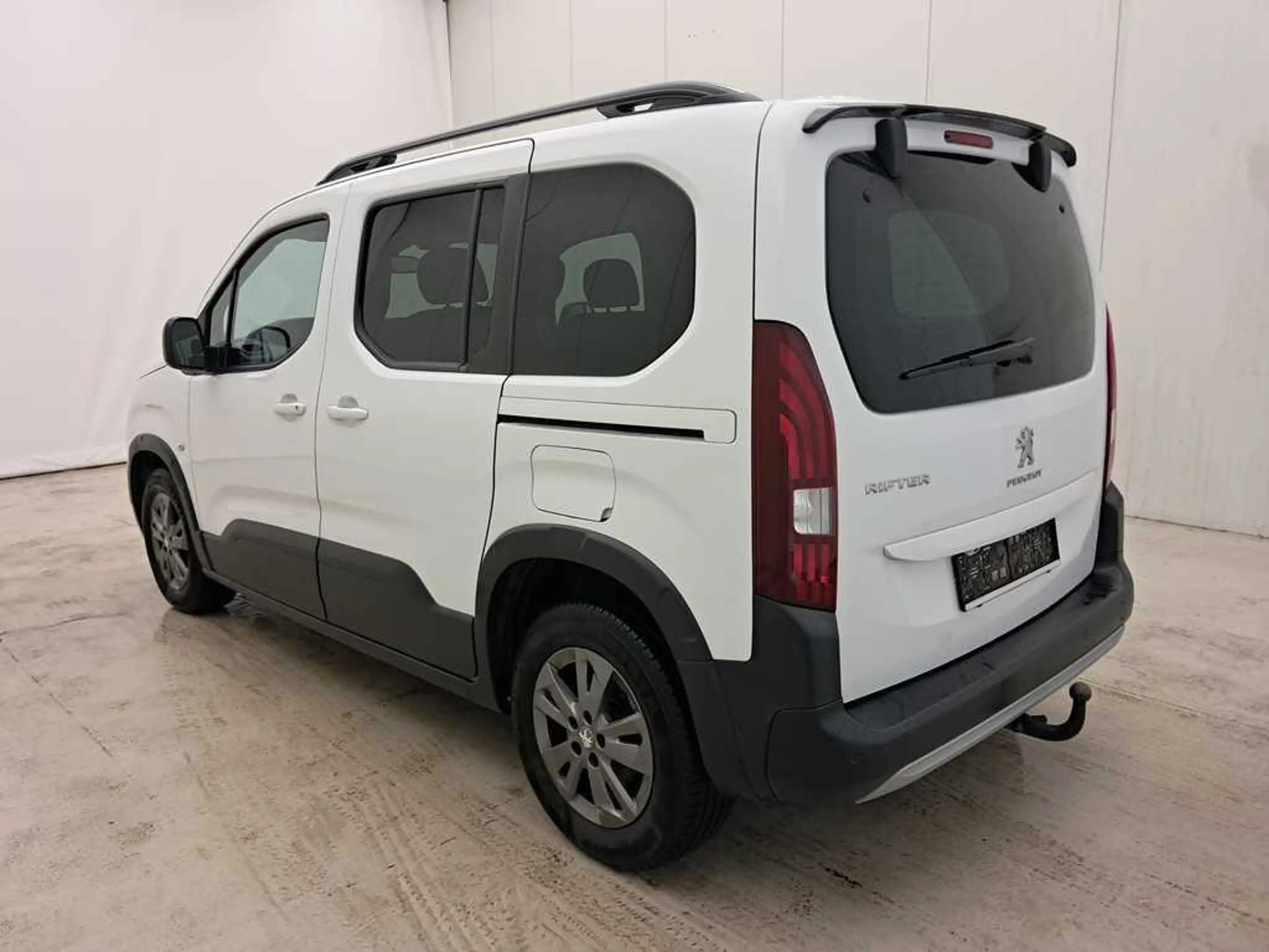 Peugeot Rifter 1.5 HDi Aut. Allure /€10.990 netto / Navi / ... — photo 3