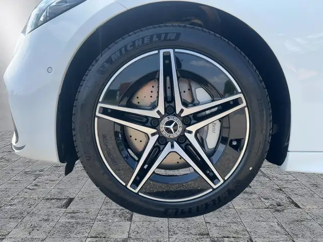 Mercedes-Benz C 300 de 4MATIC T-Modell mit EQ Hybrid AMG Ansicht 17