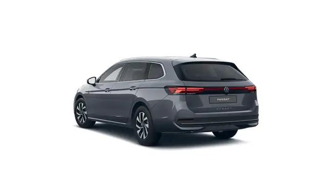 Volkswagen Passat view 4