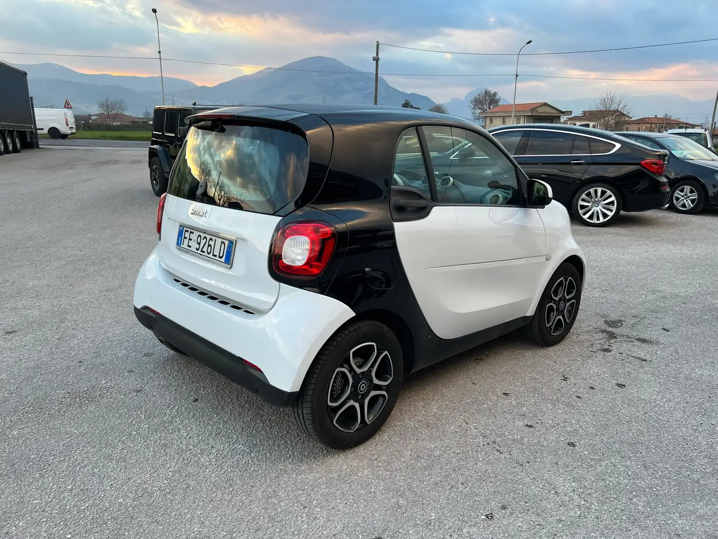smart forTwo 1.0 Youngster 71cv twinamic Alb - 2