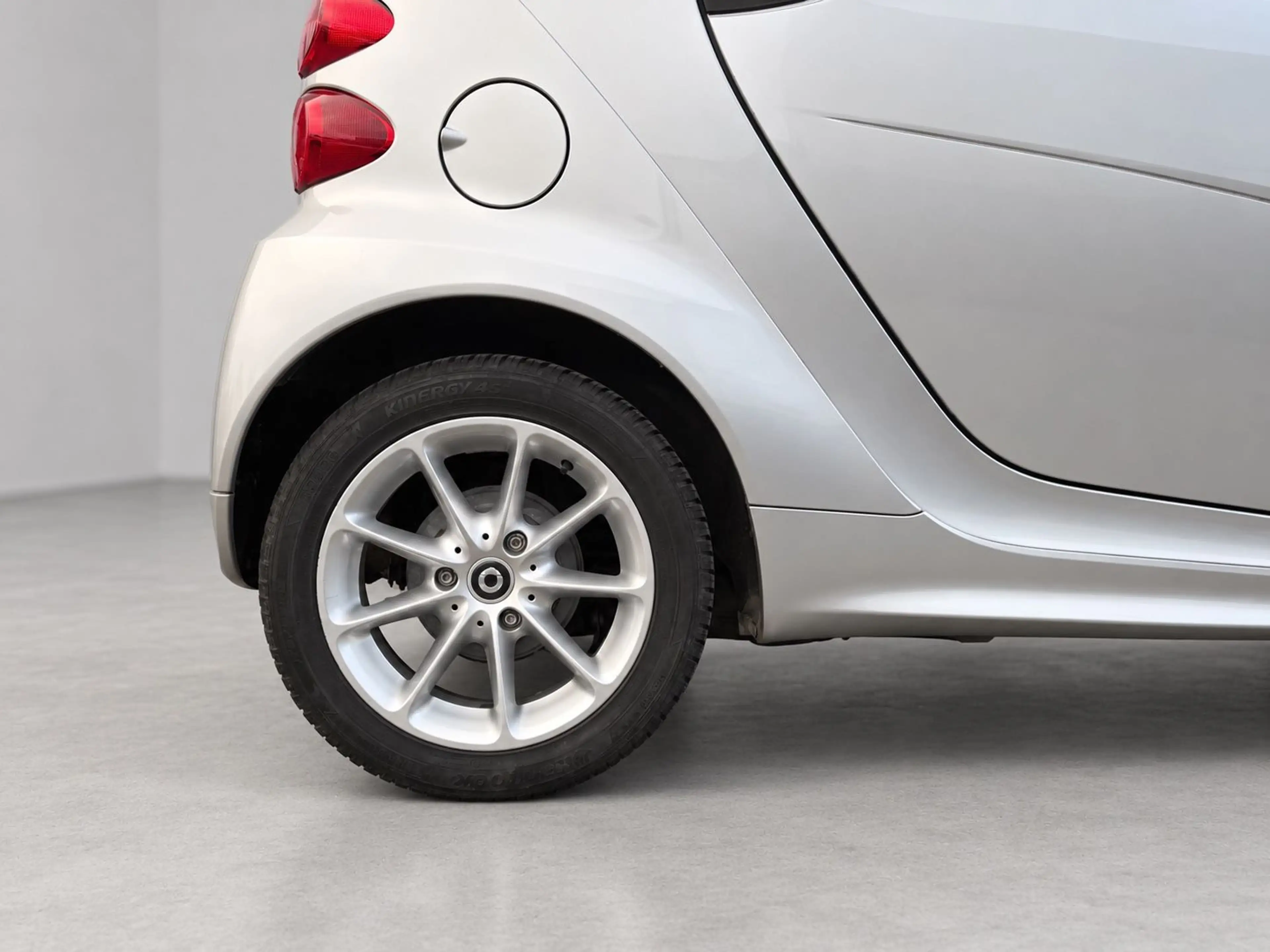 smart forTwo fortwo cabrio Micro Hybrid Drive 52 kW — photo 11