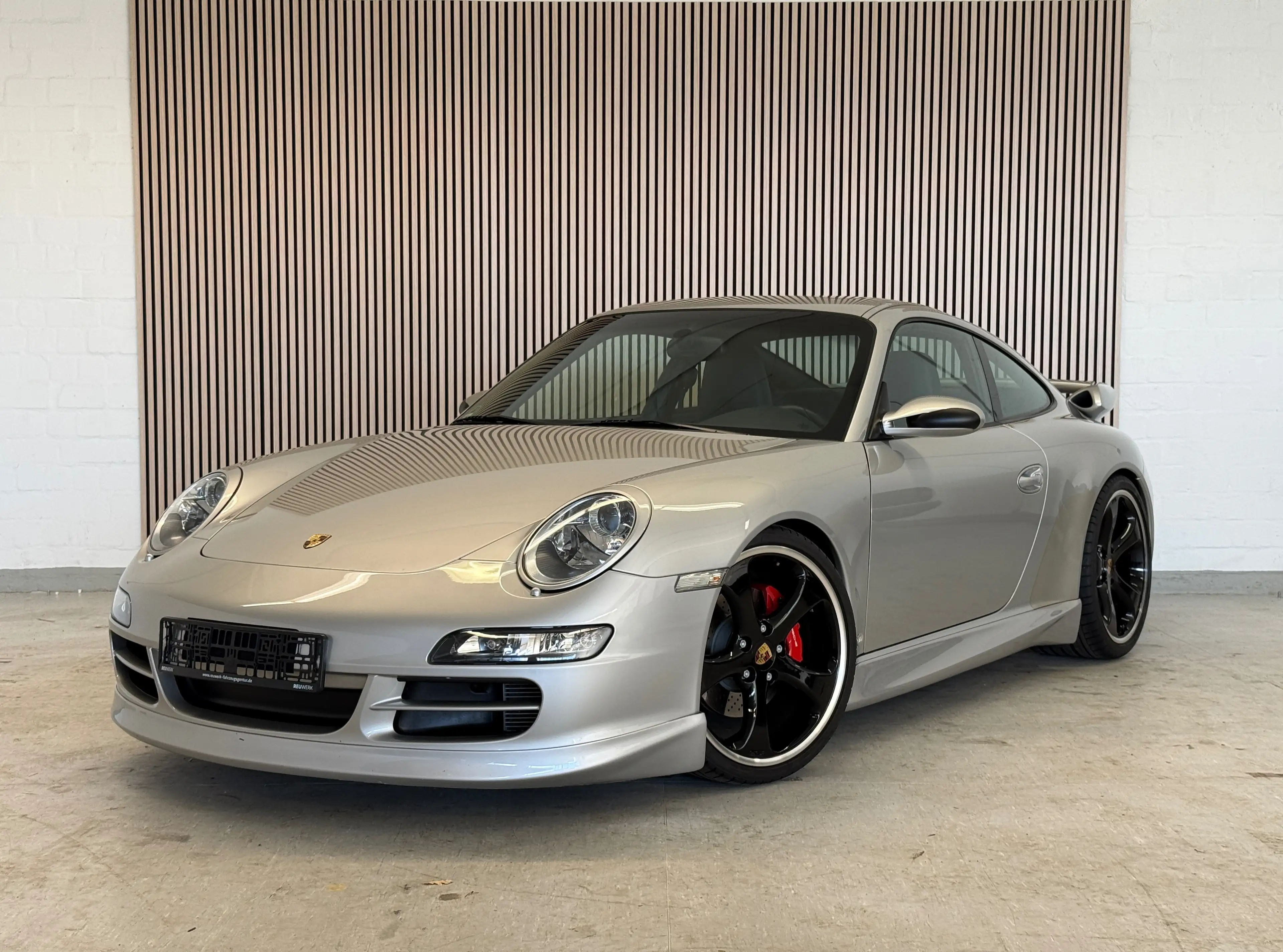 Porsche 997 Carrera S Coupe Schalter nur 6890KM Service neu