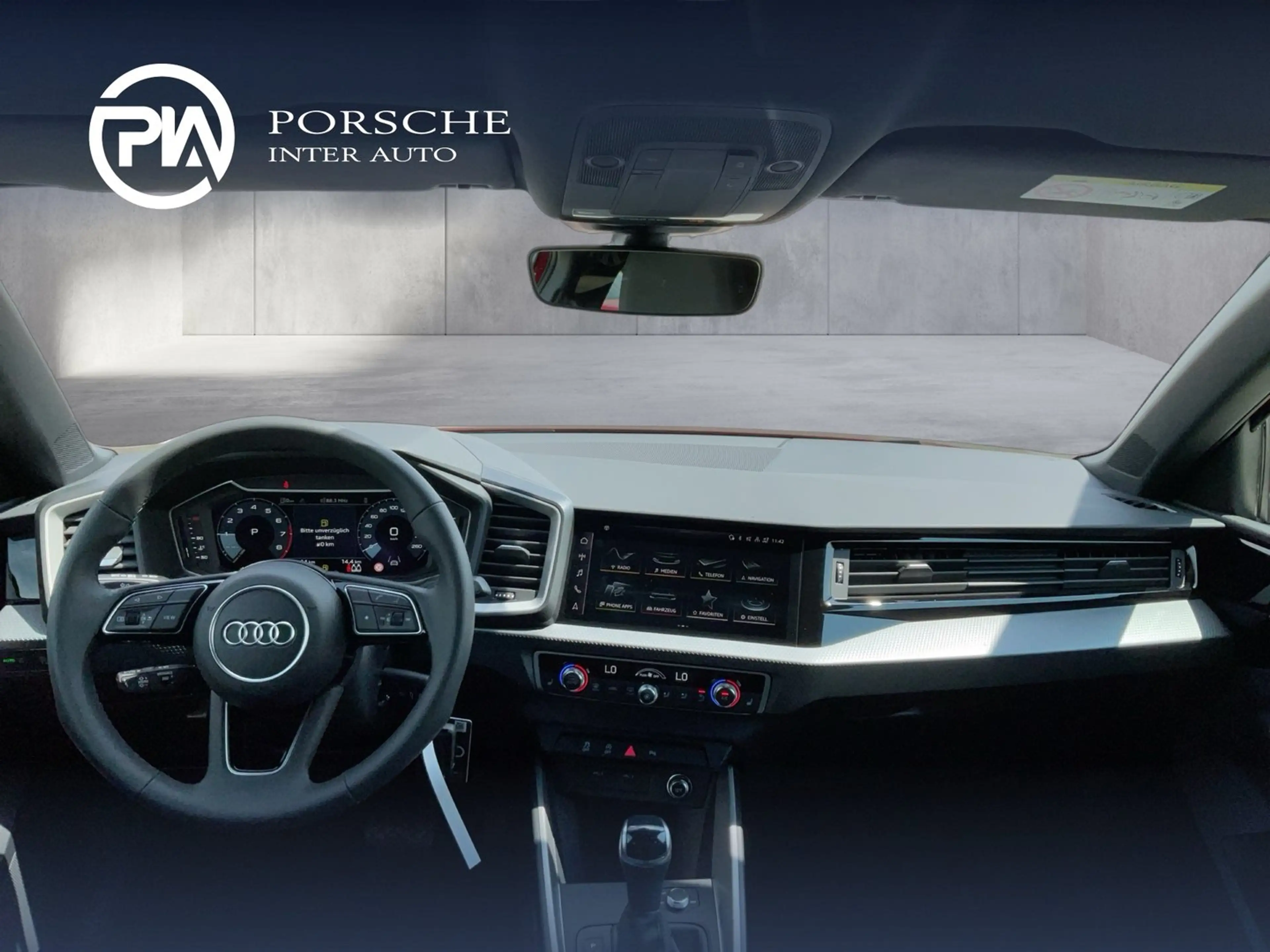 Audi A1 30 TFSI intense — photo 11