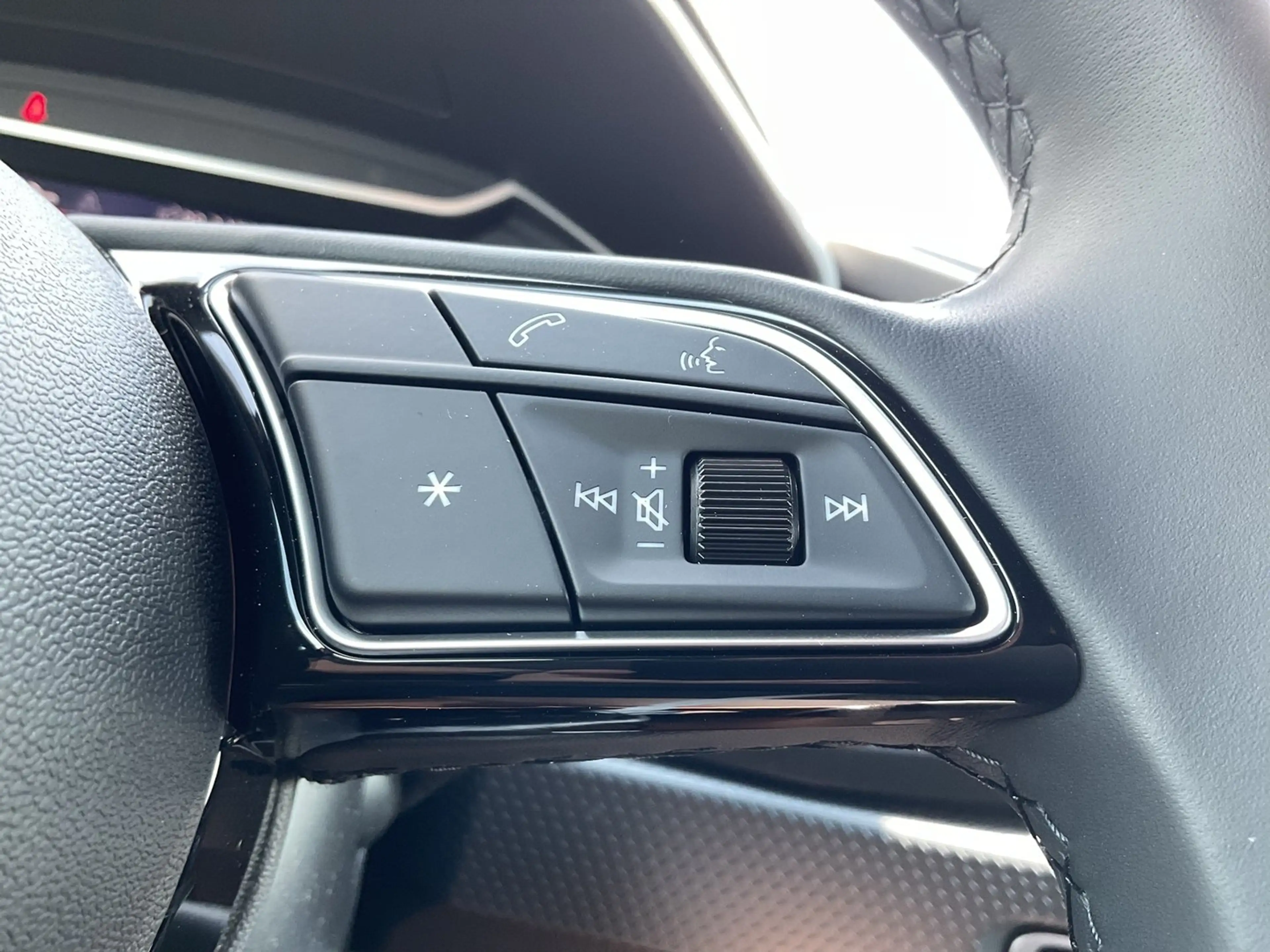 Audi A1 30 TFSI intense — photo 15