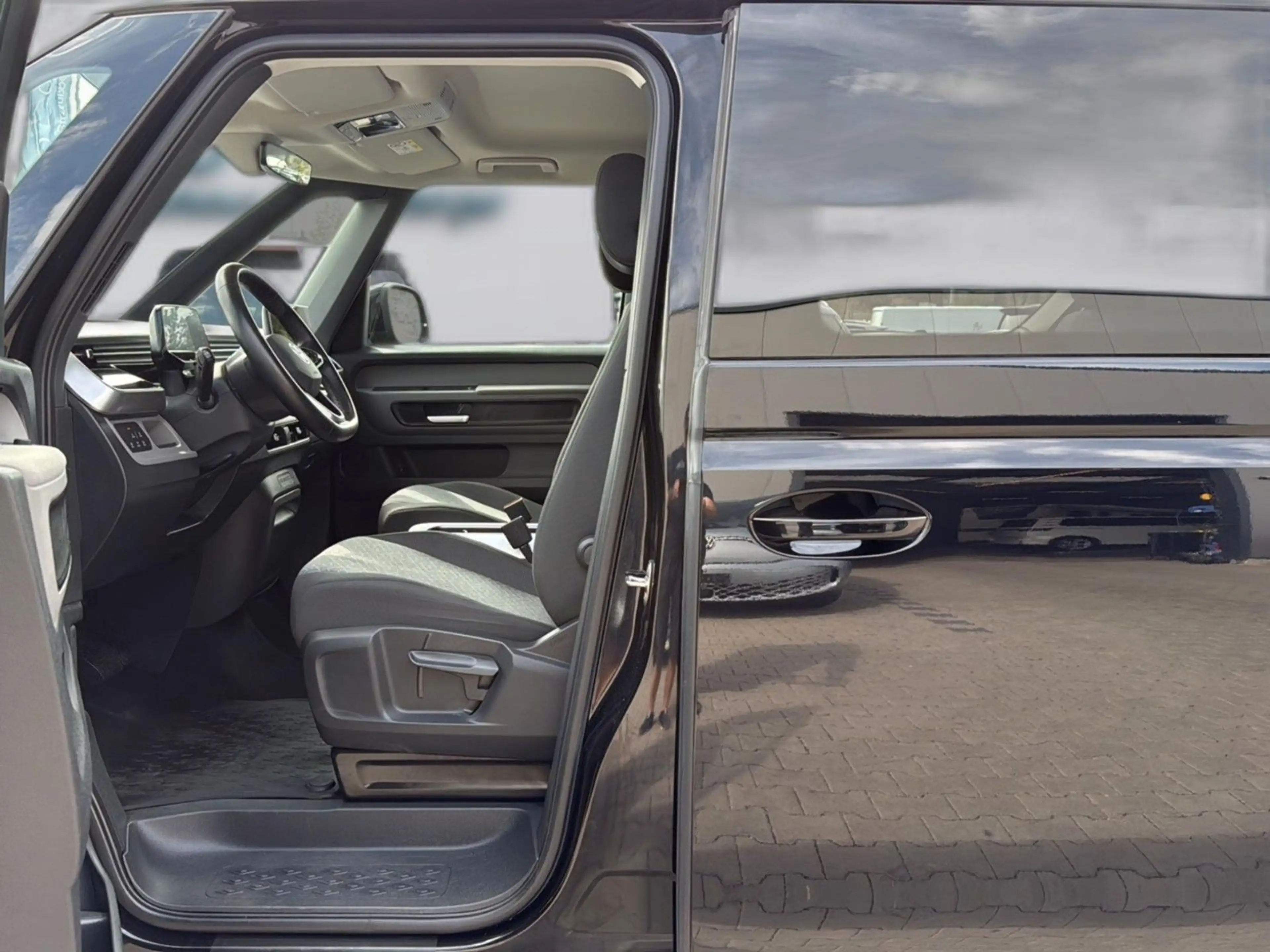 Volkswagen ID. Buzz Pro LR ACC H&K 360° 3ZK HuD QI LrHz — photo 8