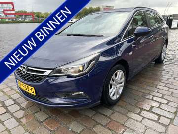 Sports Tourer 1.4 Business+ airco navigatie keurig