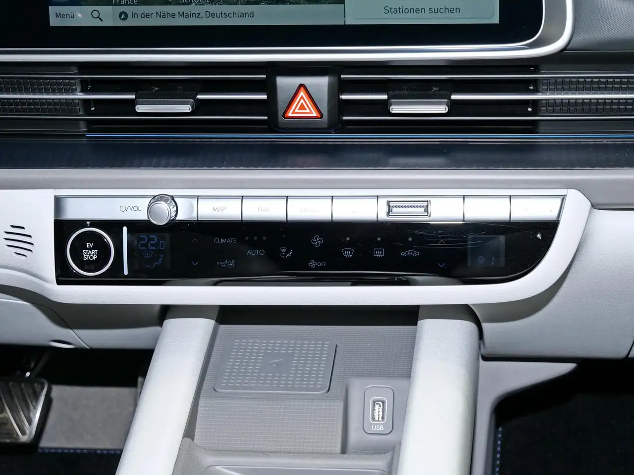 Hyundai Ioniq 6 4WD 77,4kWh Batt. 325 PS UNIQ 20", миниатюра 12
