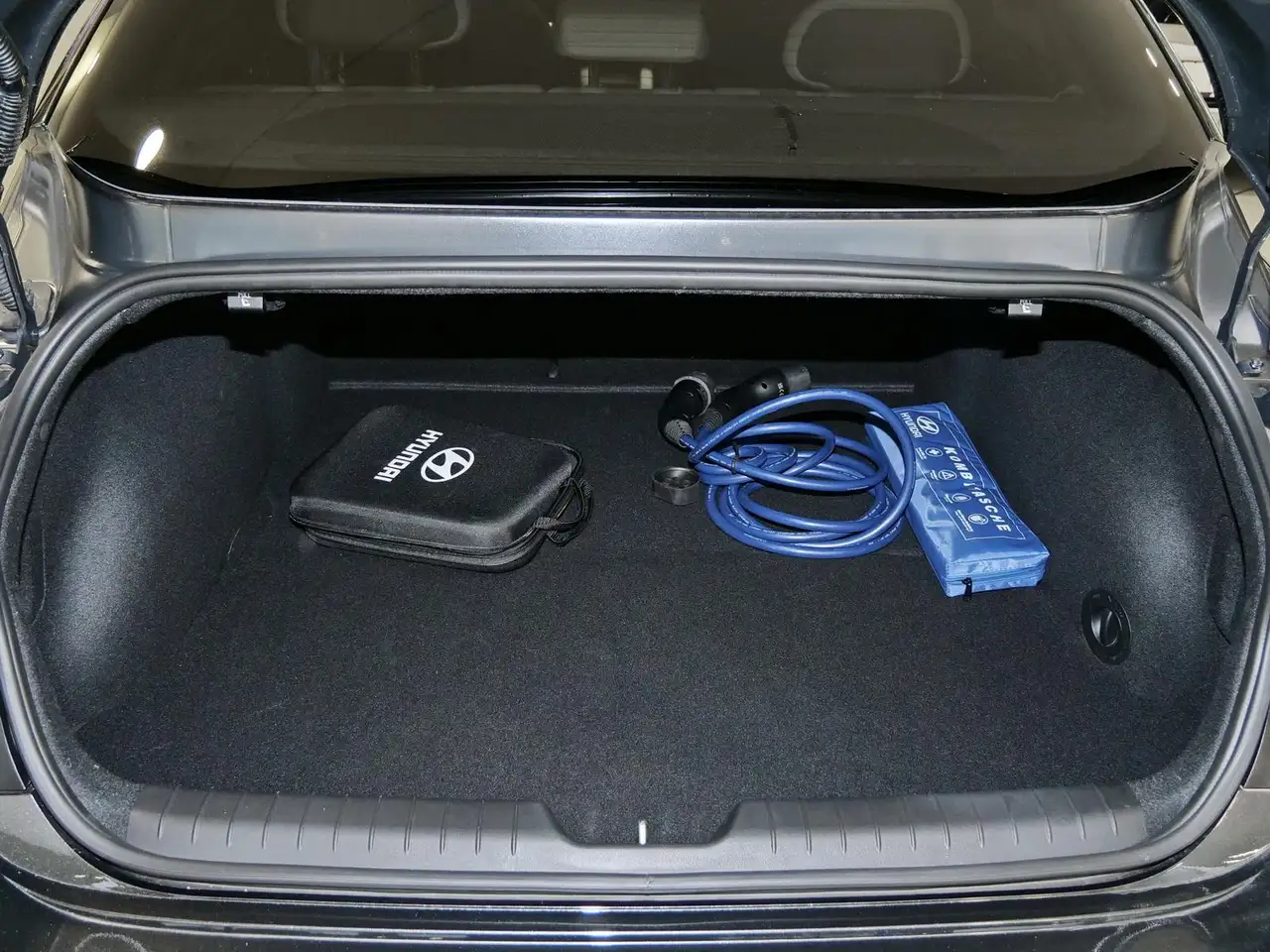 Hyundai Ioniq 6 4WD 77,4kWh Batt. 325 PS UNIQ 20", миниатюра 11