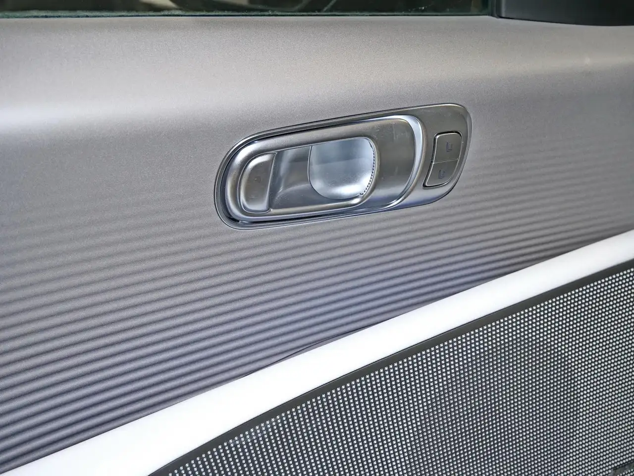 Hyundai Ioniq 6 4WD 77,4kWh Batt. 325 PS UNIQ 20", миниатюра 16