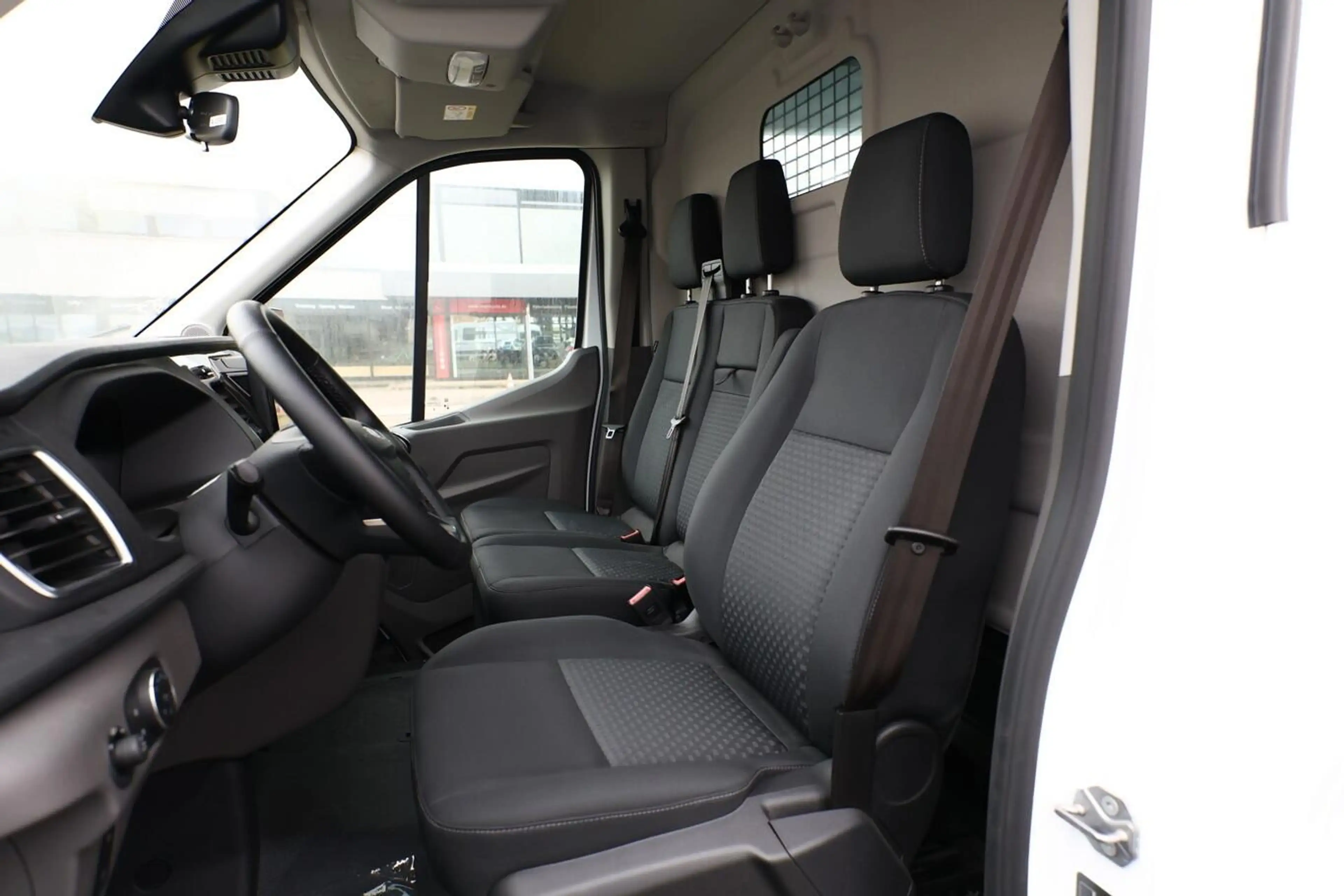 Ford Transit Trend 350 L3H2 SHZ SYNC4 Kam 3-S Temp 96 kW (13... — photo 6