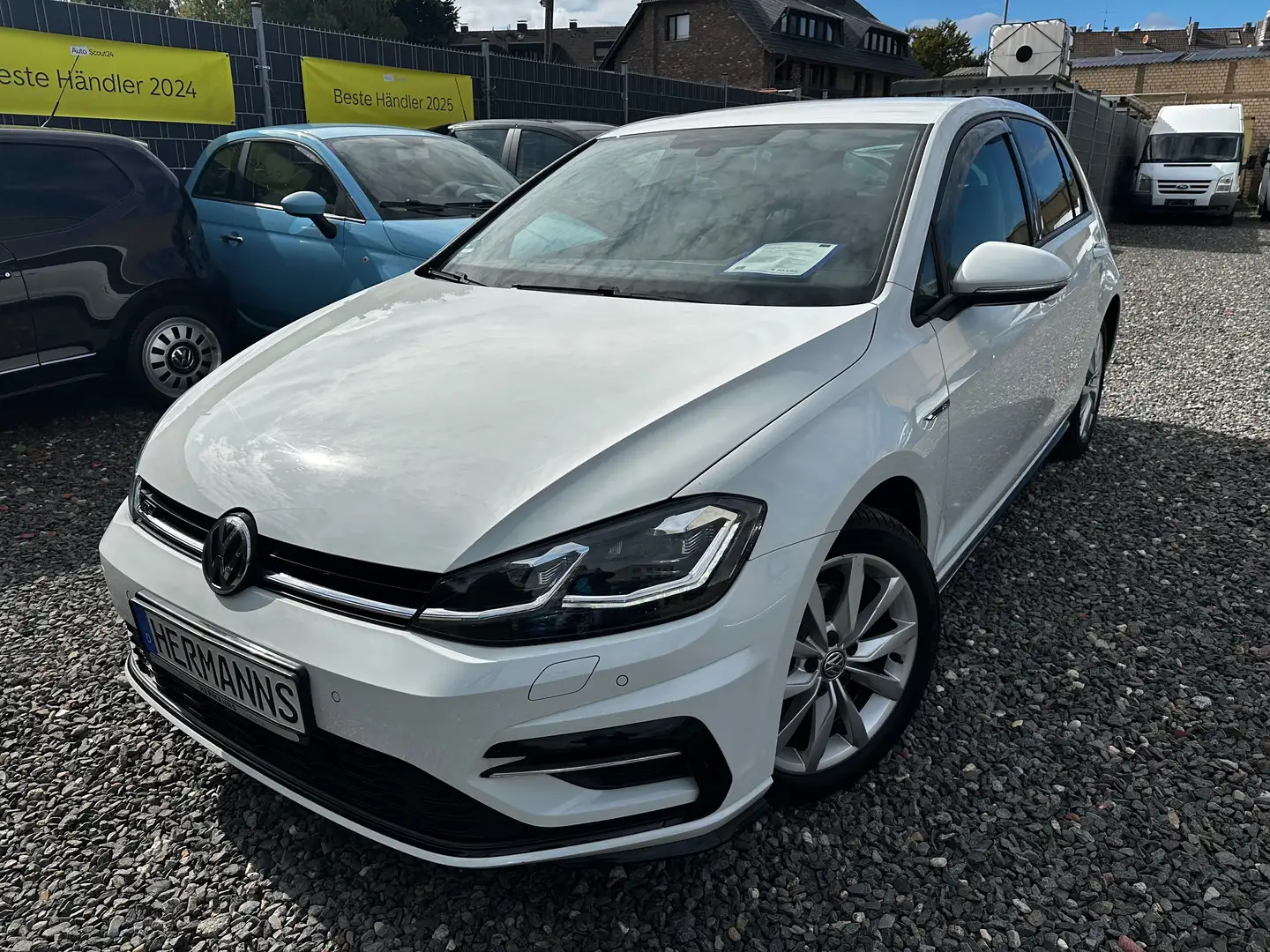 Volkswagen Golf Highline BMT/Start-Stopp *ALLWETTERREIFEN* Weiß - 1