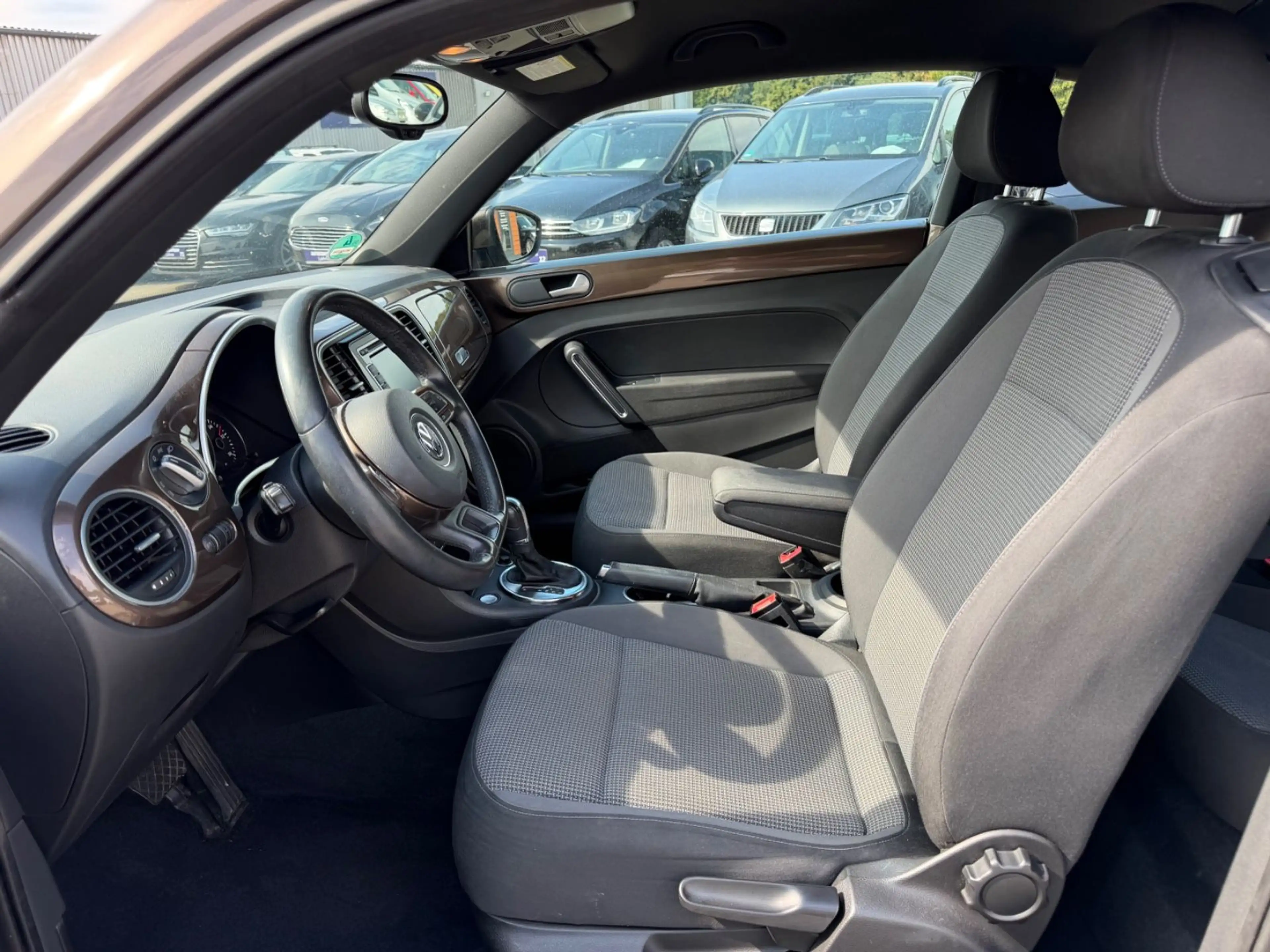 Volkswagen Beetle Lim. Design/2,0/EURO5/KLIMA/ — photo 9