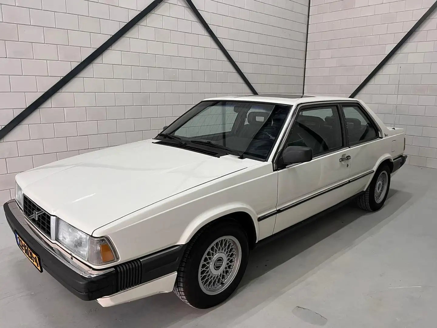Volvo 780 TURBO U9 Weiß - 2