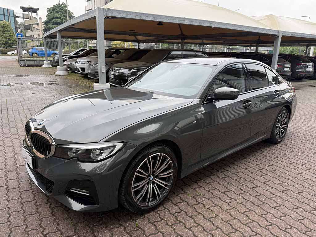 BMW 320