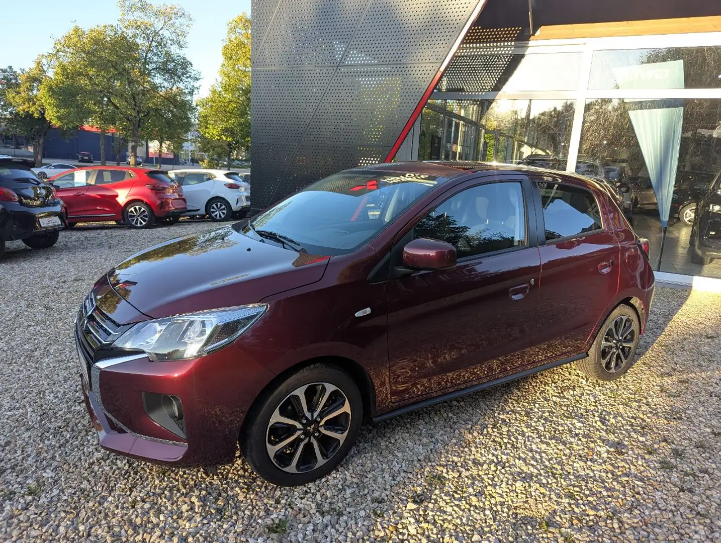 Mitsubishi Space Star Select+ 1.2 MIVEC ClearTec CVT Rouge - 2