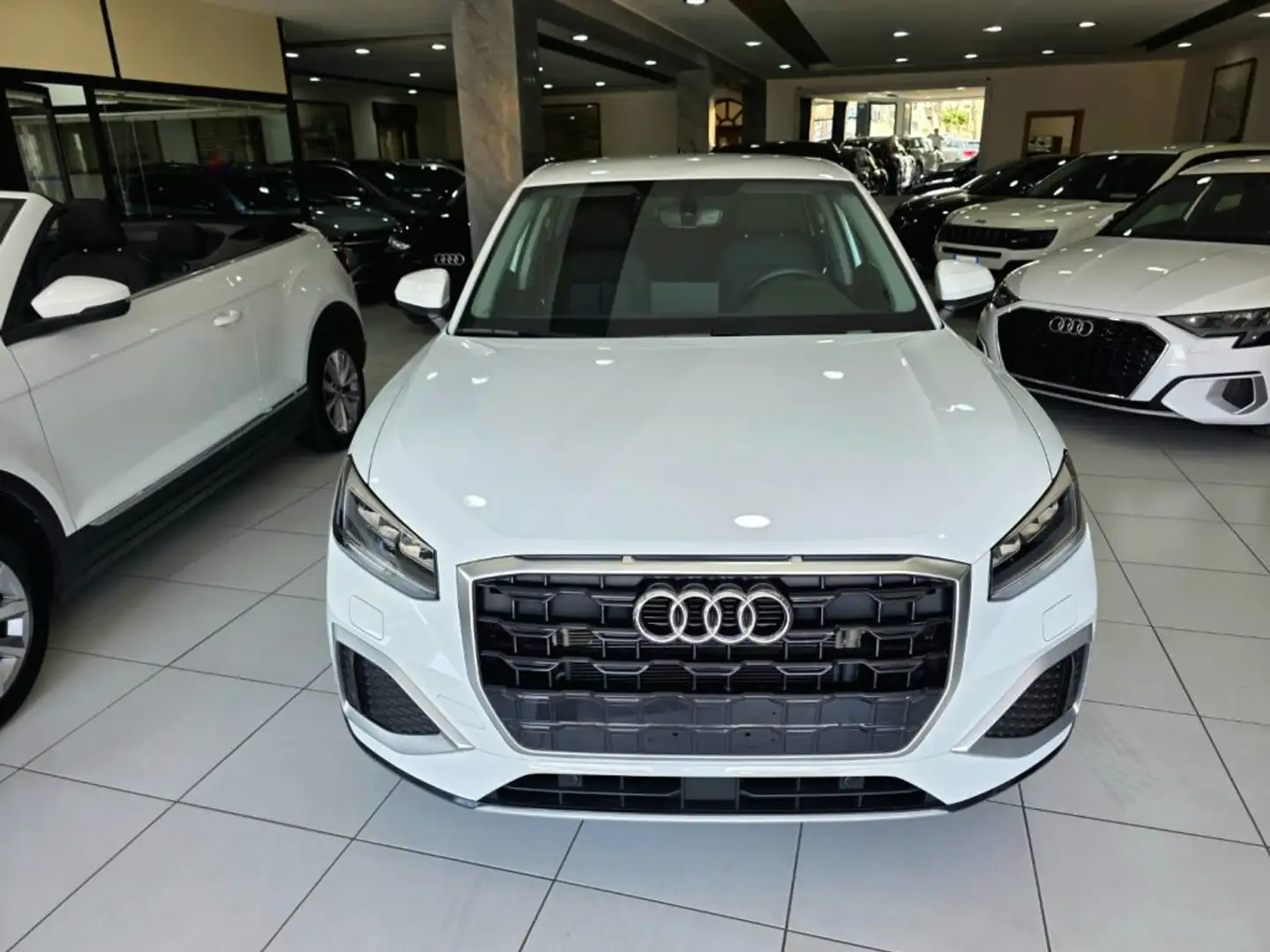 Audi Q2 35 Advanced 1.5 TFSI 150CV S tronic Bianco - 2