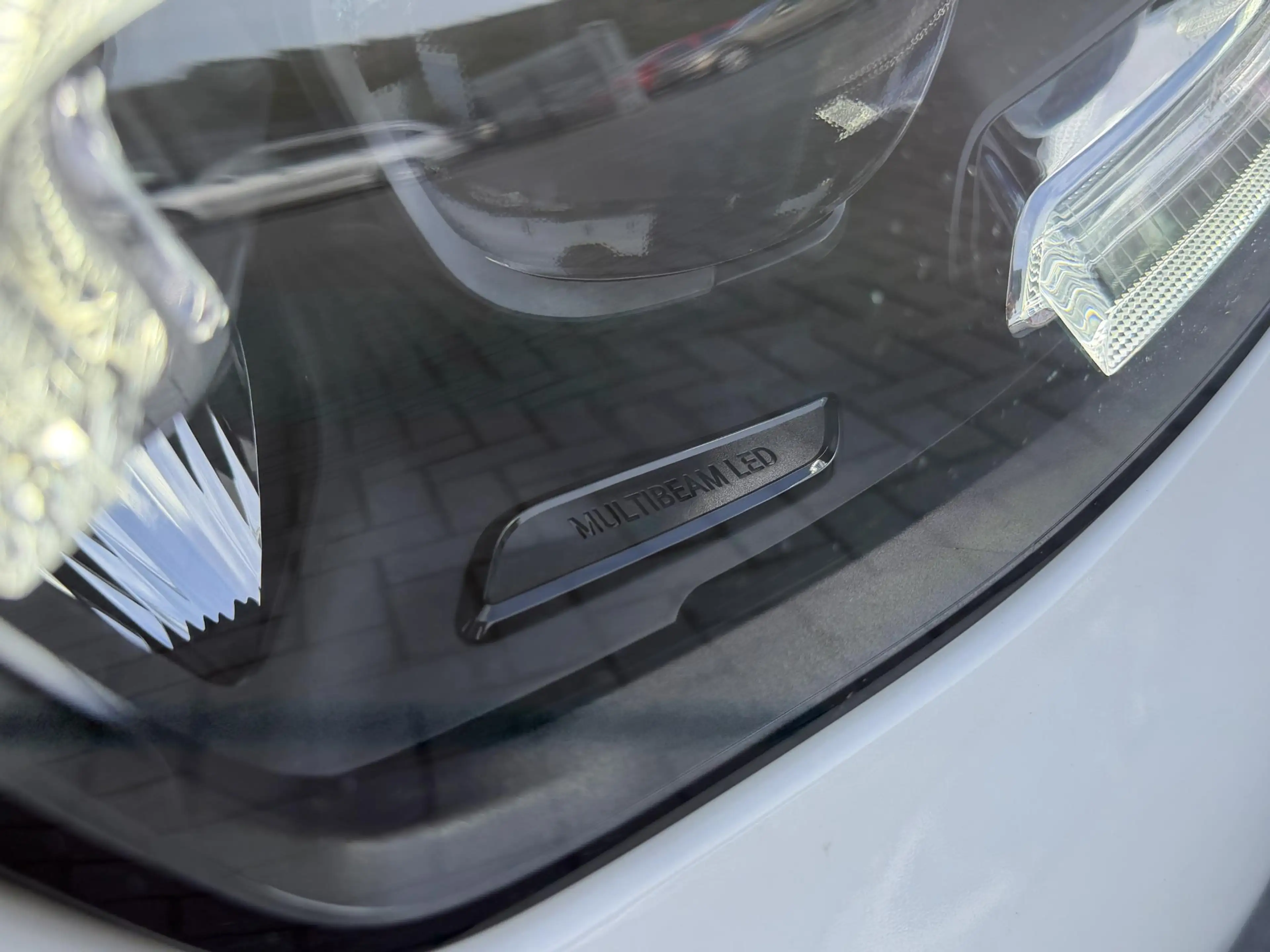 Mercedes-Benz GLC 300 4MATIC Premium Plus — photo 16