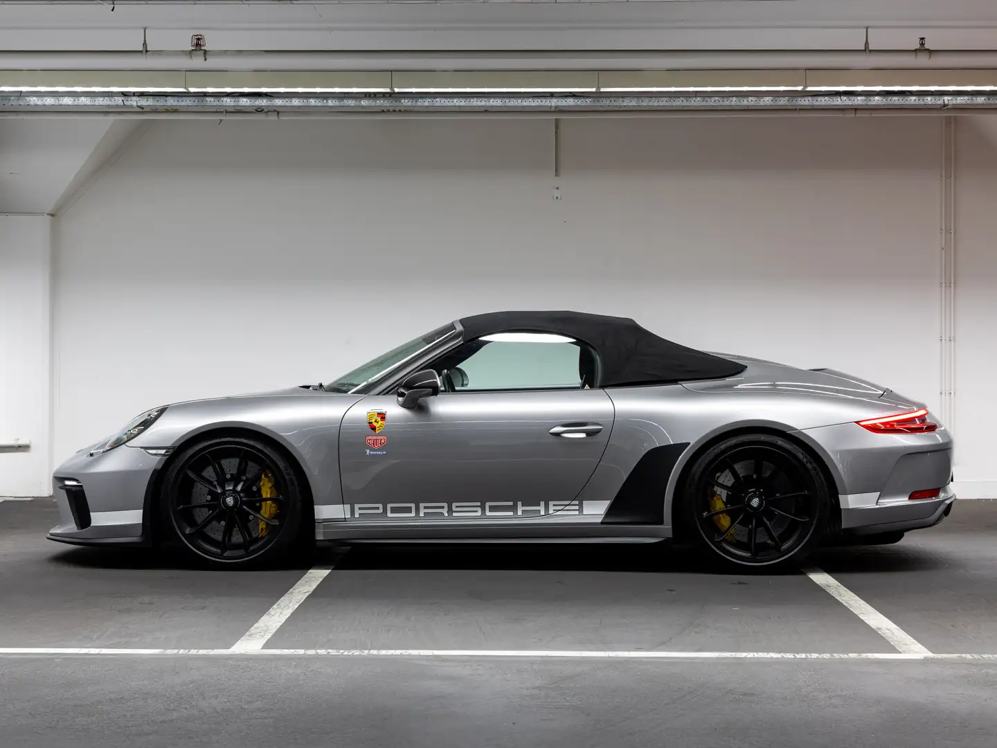 Porsche 992 Speedster Zilver - 2