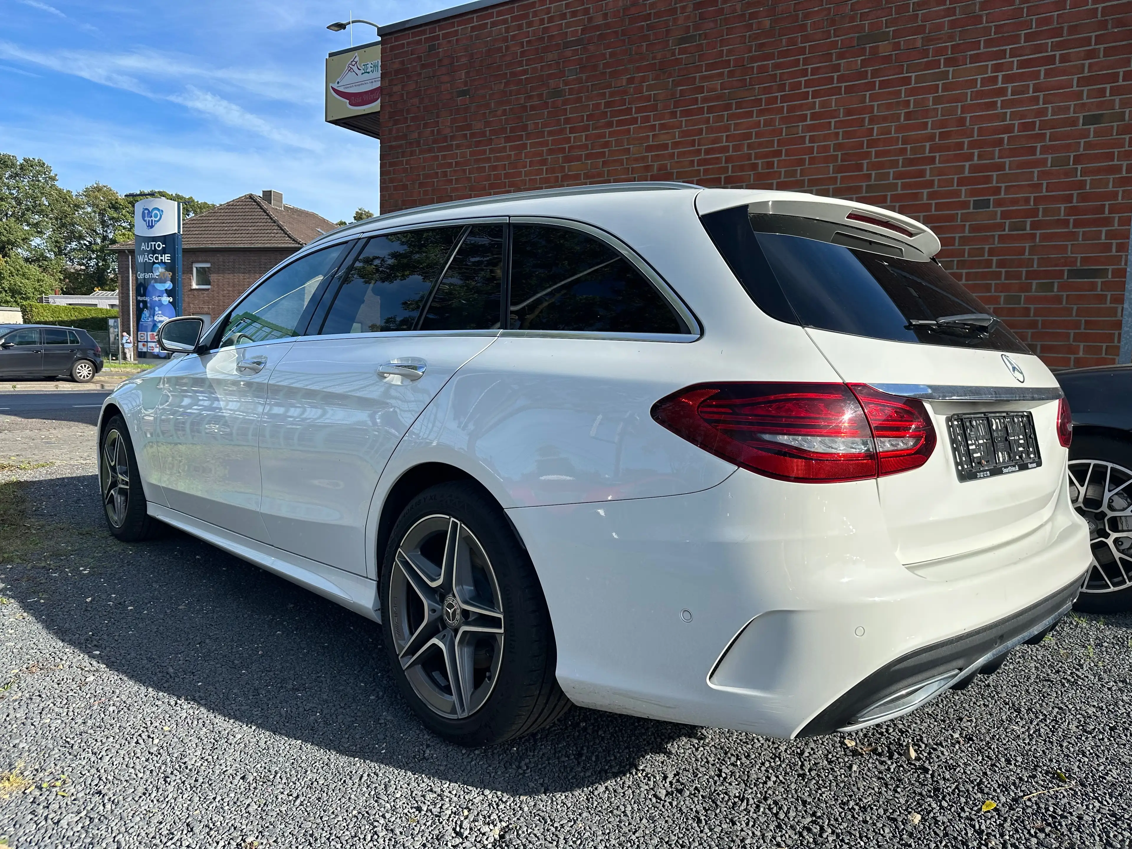 Mercedes-Benz C 220 C-Klasse T-Modell Diesel d T 9G-TRONIC AMG Line — photo 3